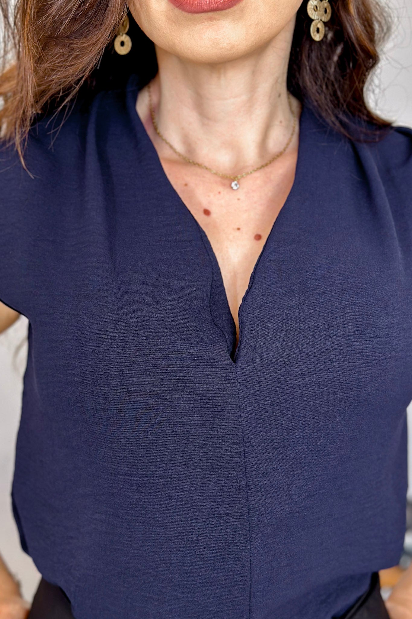 Blusa Textura Regata Decote "V" Tatiana Azul Marinho