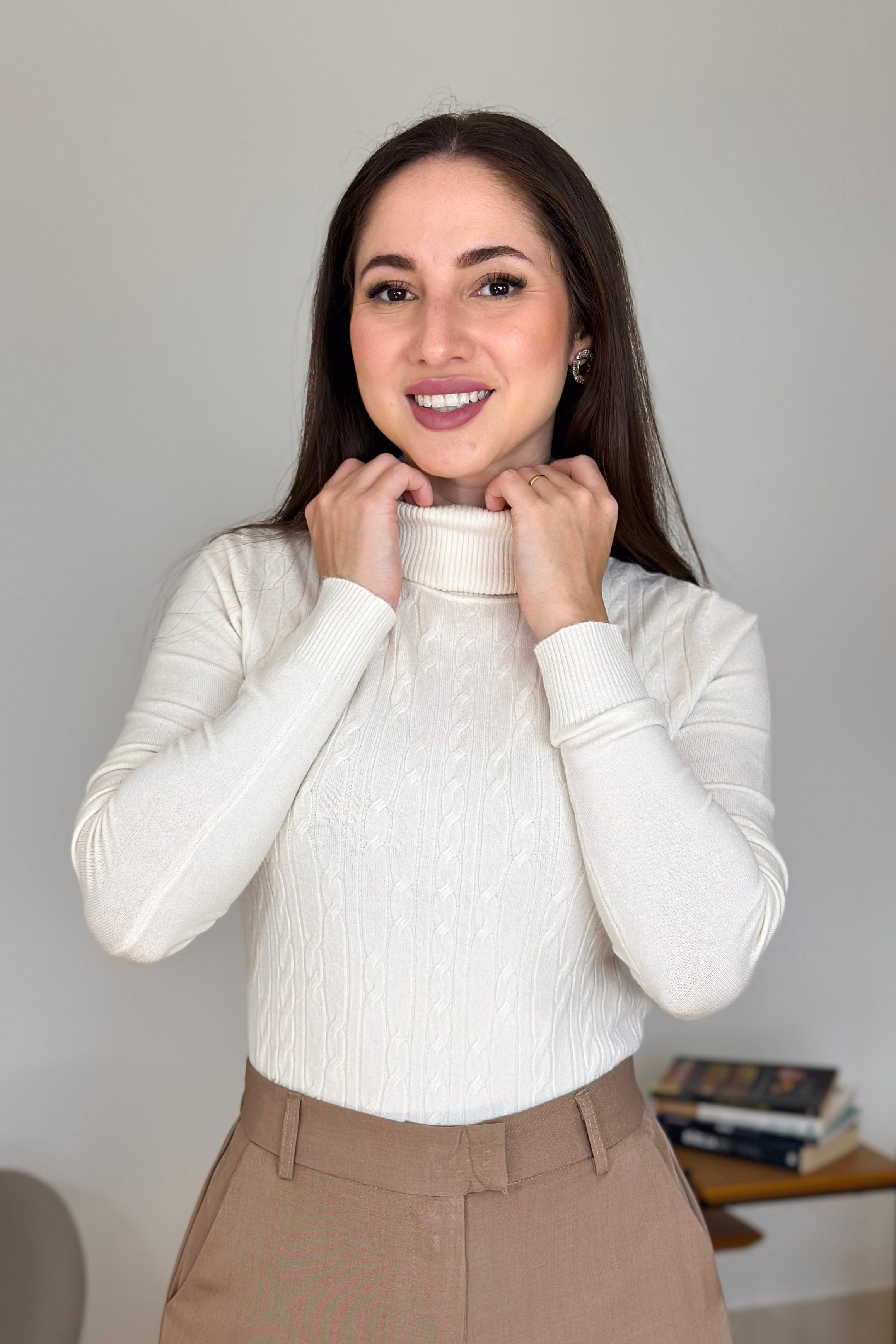 Blusa Manga Longa Em Tricot Gola Boba Erica Off White