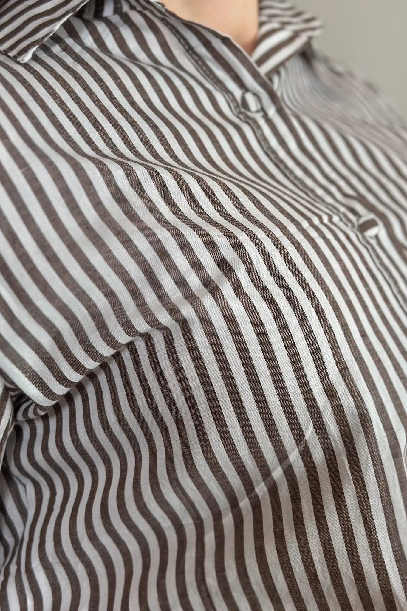 Camisa Manga Longa Classic Listrada Franciele Marrom