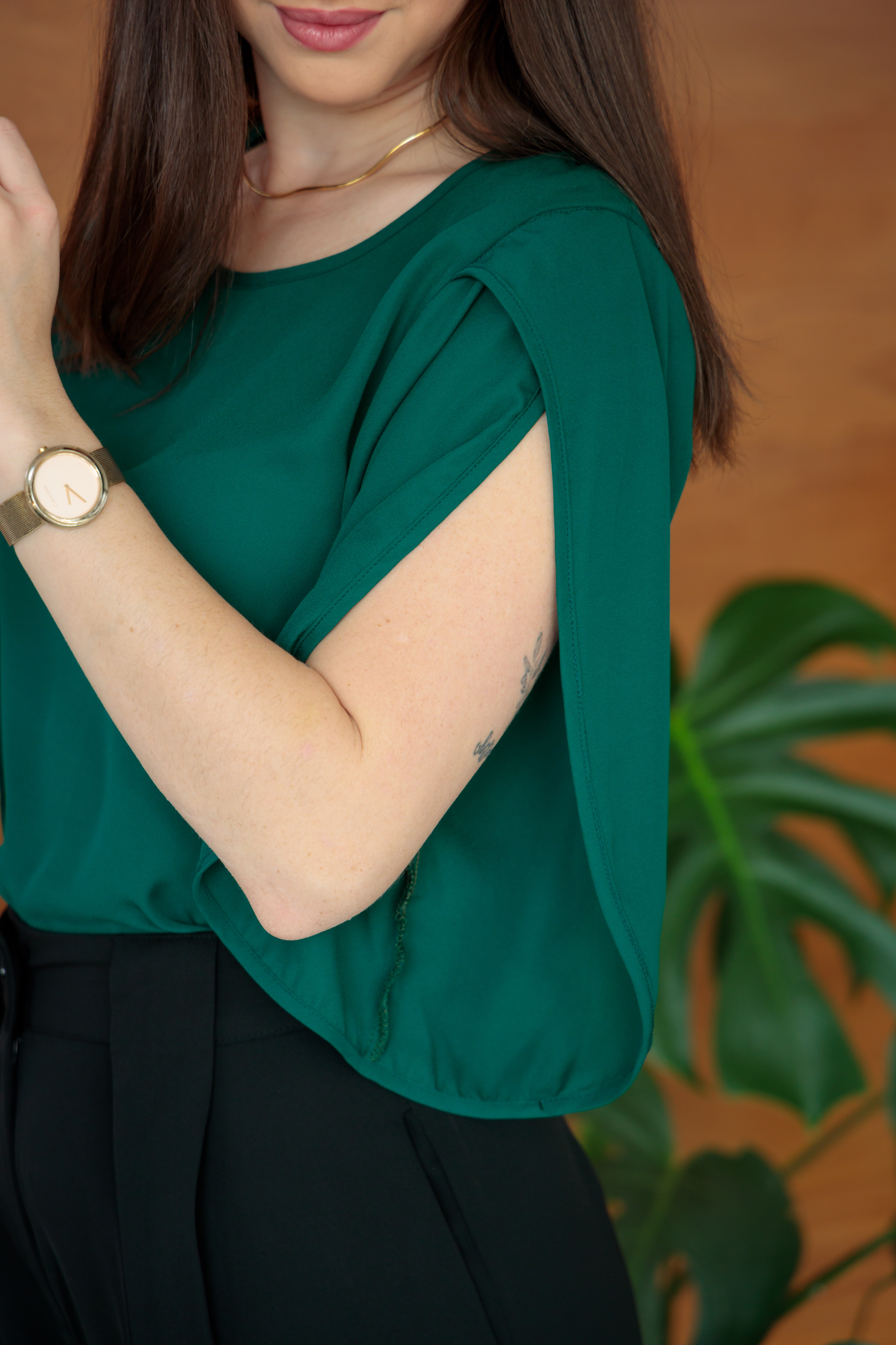 Blusa Lisa Abertura Manga Virgínia Verde