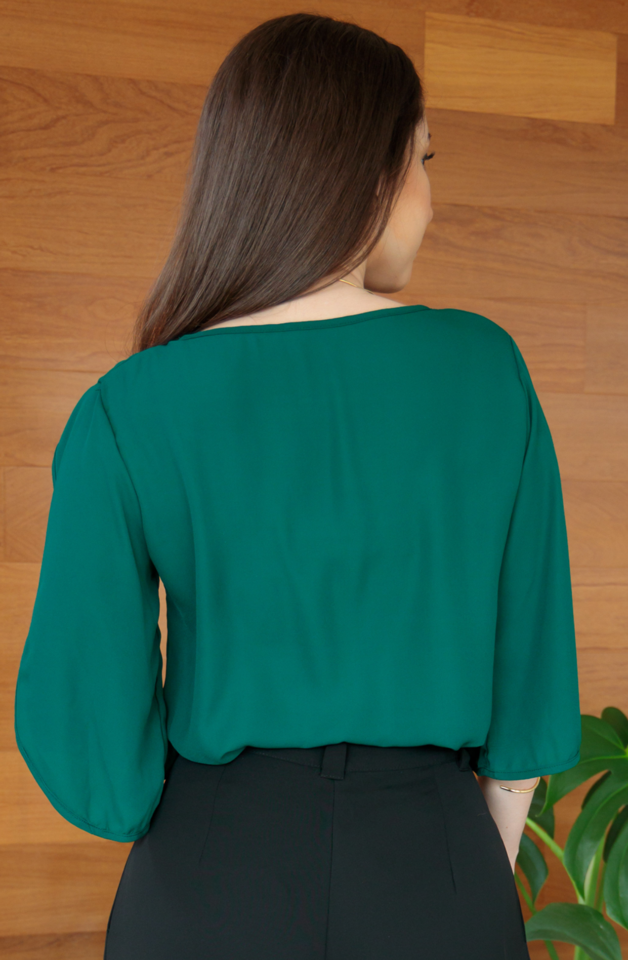 Blusa Lisa Abertura Manga Virgínia Verde