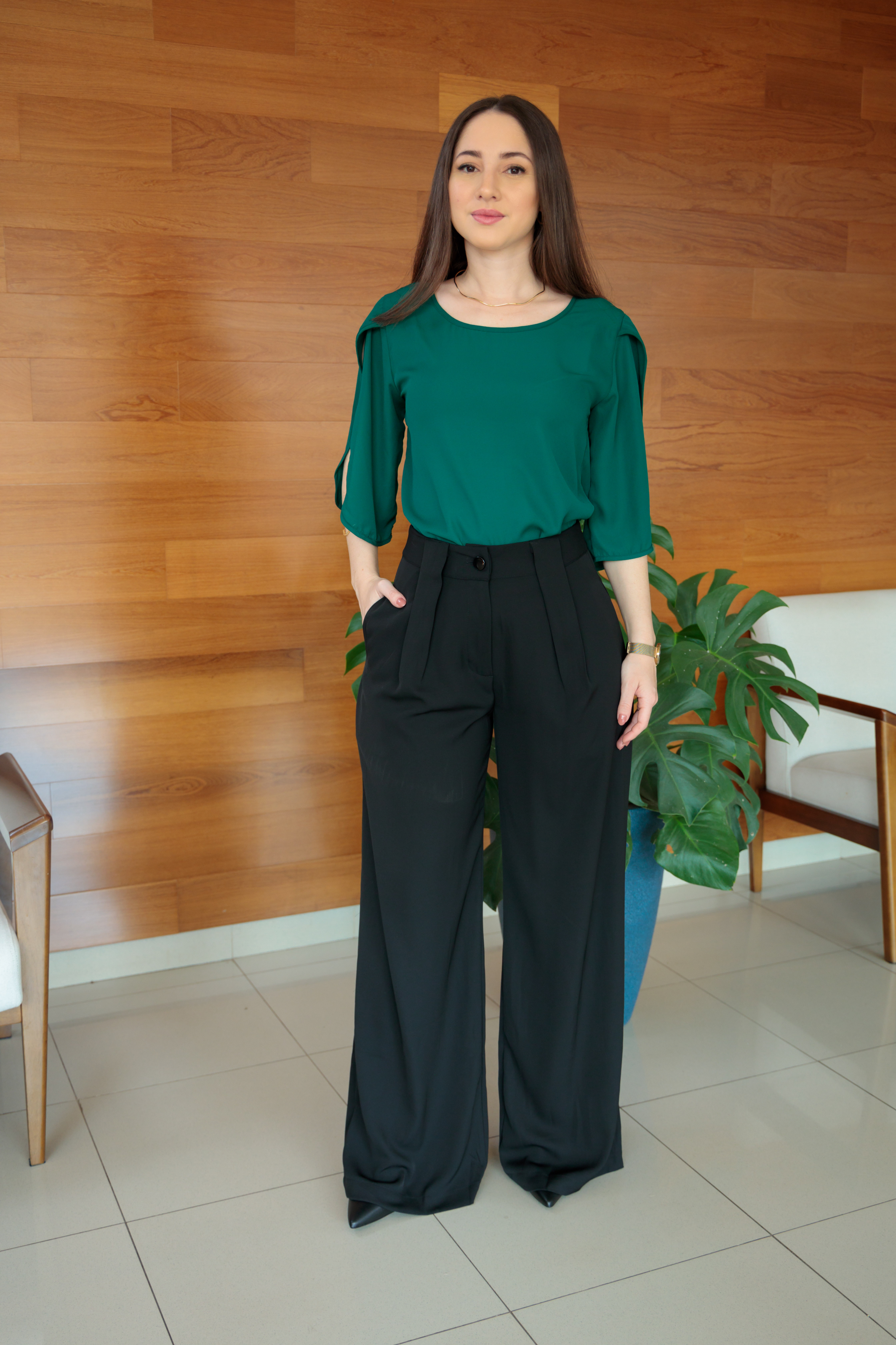 Blusa Lisa Abertura Manga Virgínia Verde