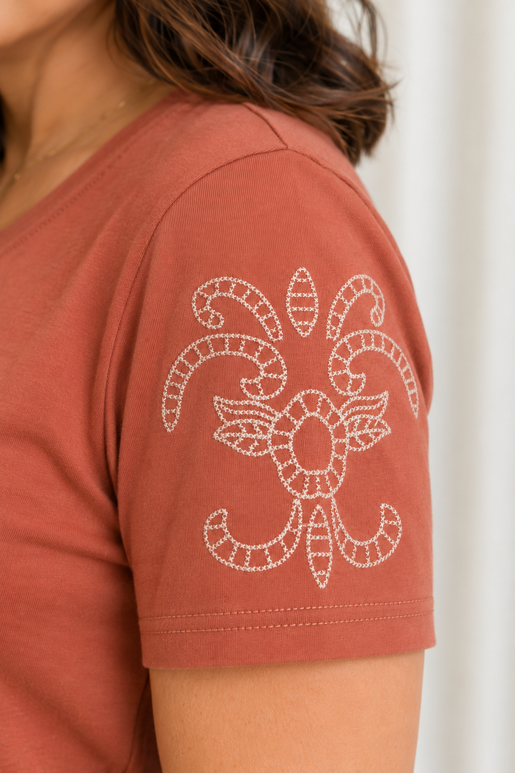 Blusa Cotton Lycra com Bordado Delicado Sabrina Rosê