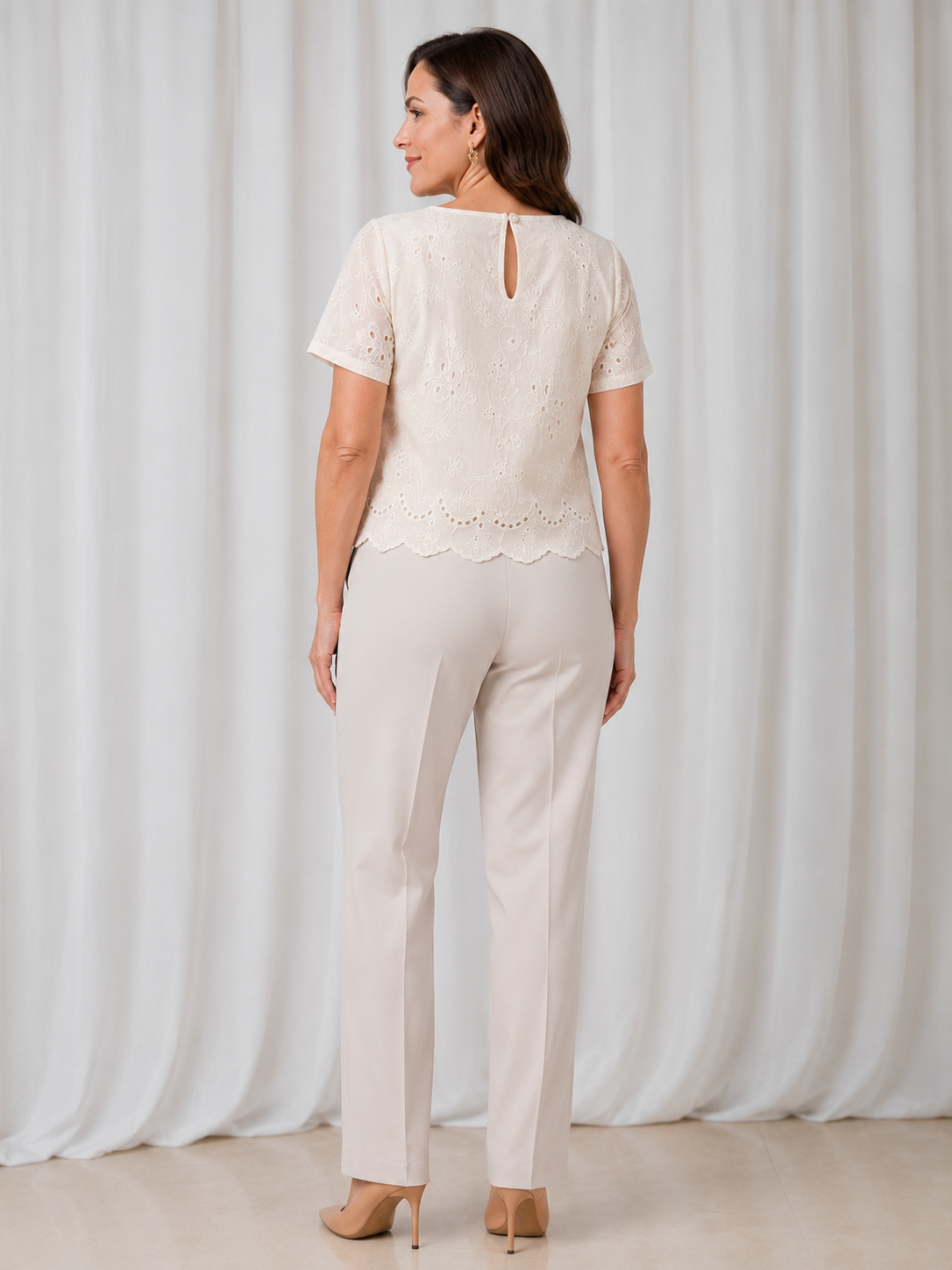 Blusa em Laise Fresca e Delicada Celine Creme