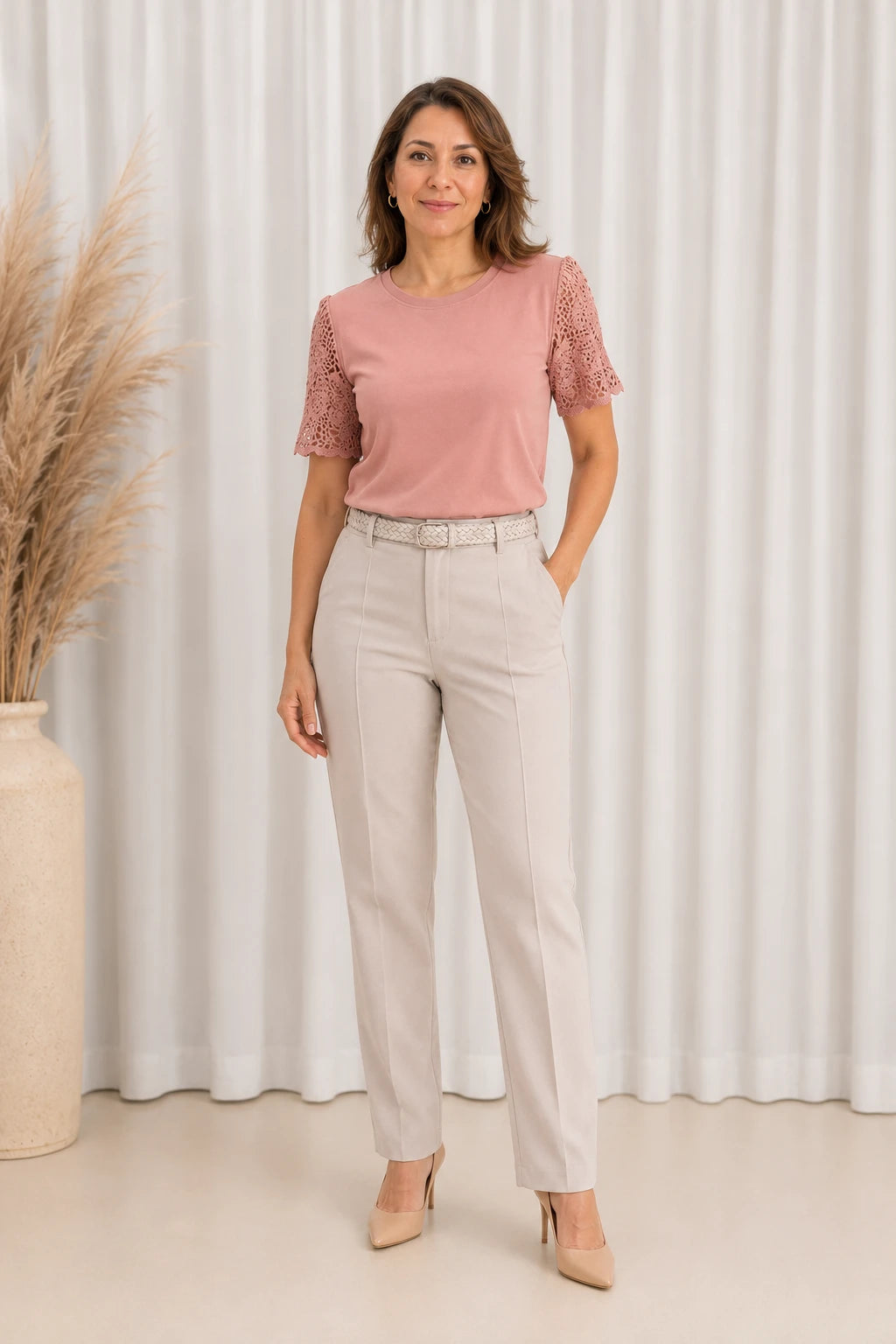 Blusa Confortável com Manga em Crochê Gisele Rosê