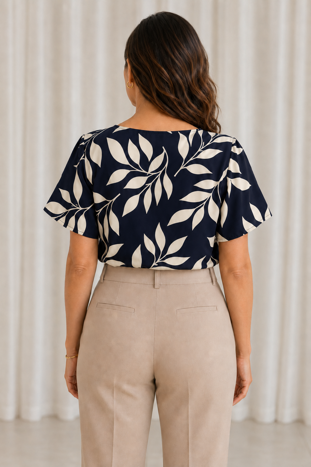 Blusa Crepe Classic que Não Amassa Olga Azul Marinho