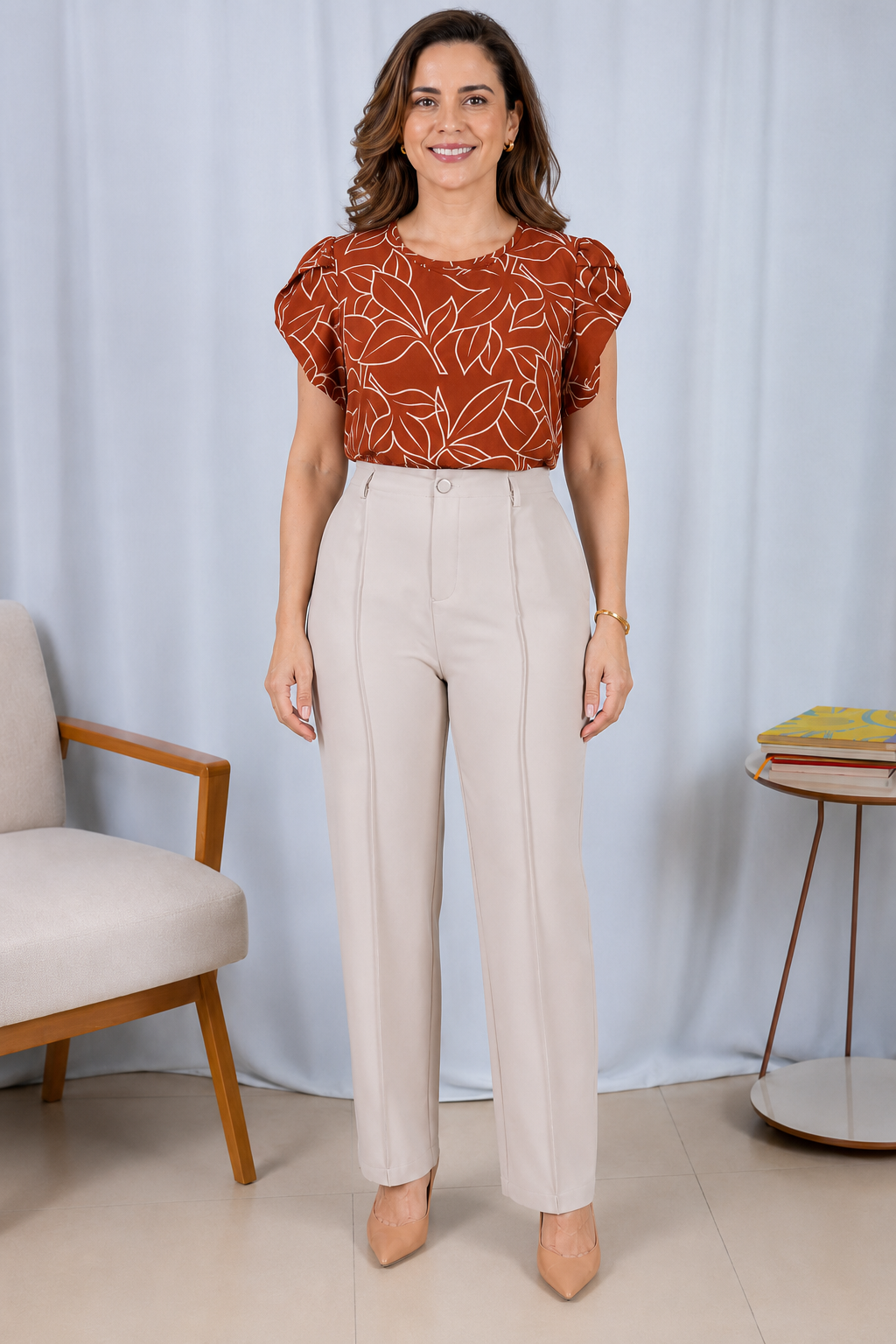 Blusa Estampada com Manga Transpassada Suelen Marrom