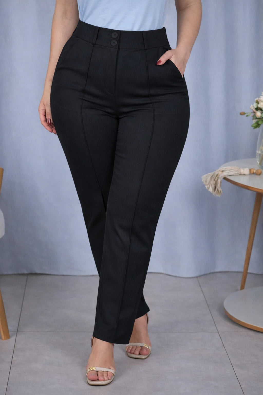 Calça Corte Reto Cotton Alfaiataria Lisse Detalhe em Friso Ariane Preta