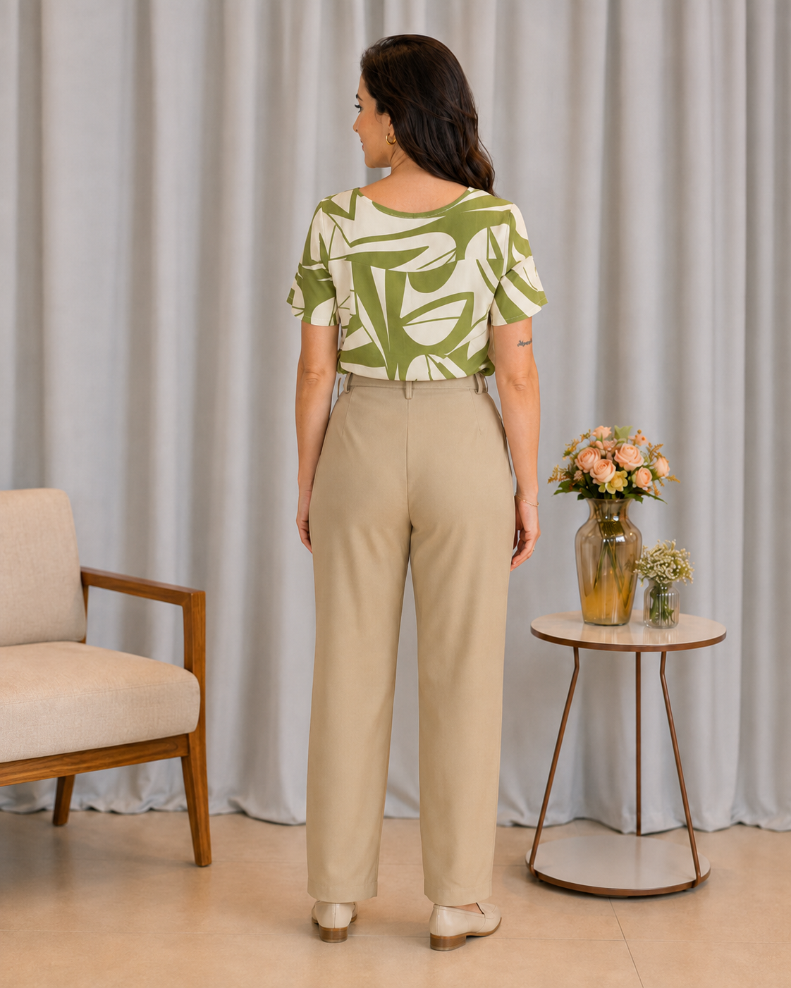 Blusa Resistente com Pregas Delicadas Savana Verde