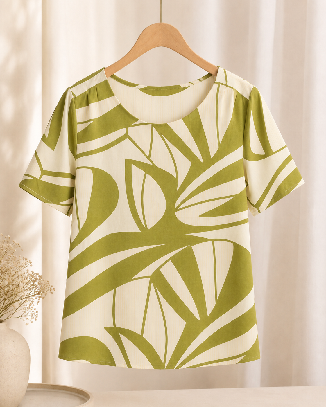 Blusa Resistente com Pregas Delicadas Savana Verde
