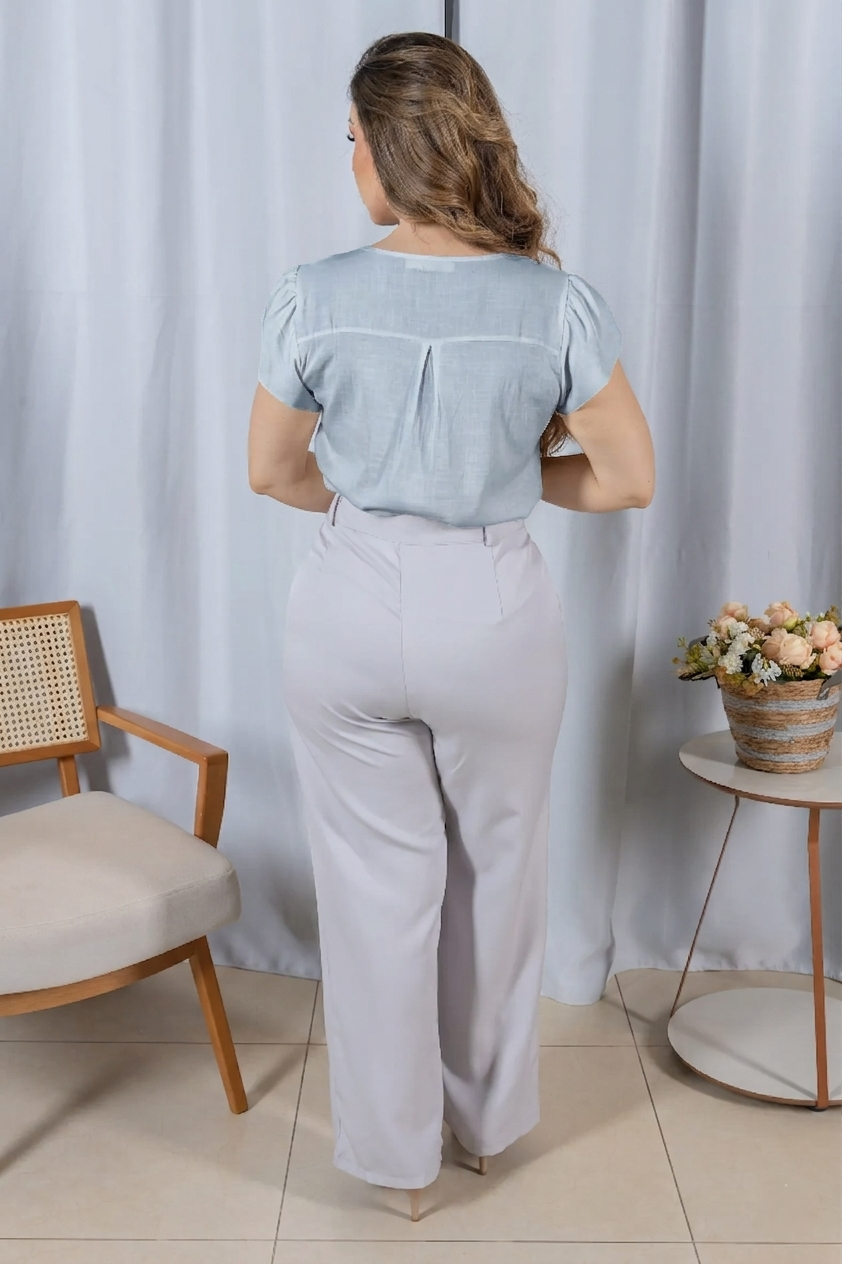 Blusa Manga Curta Decote V em Visco Linen com Gola Detalhada Iris Azul