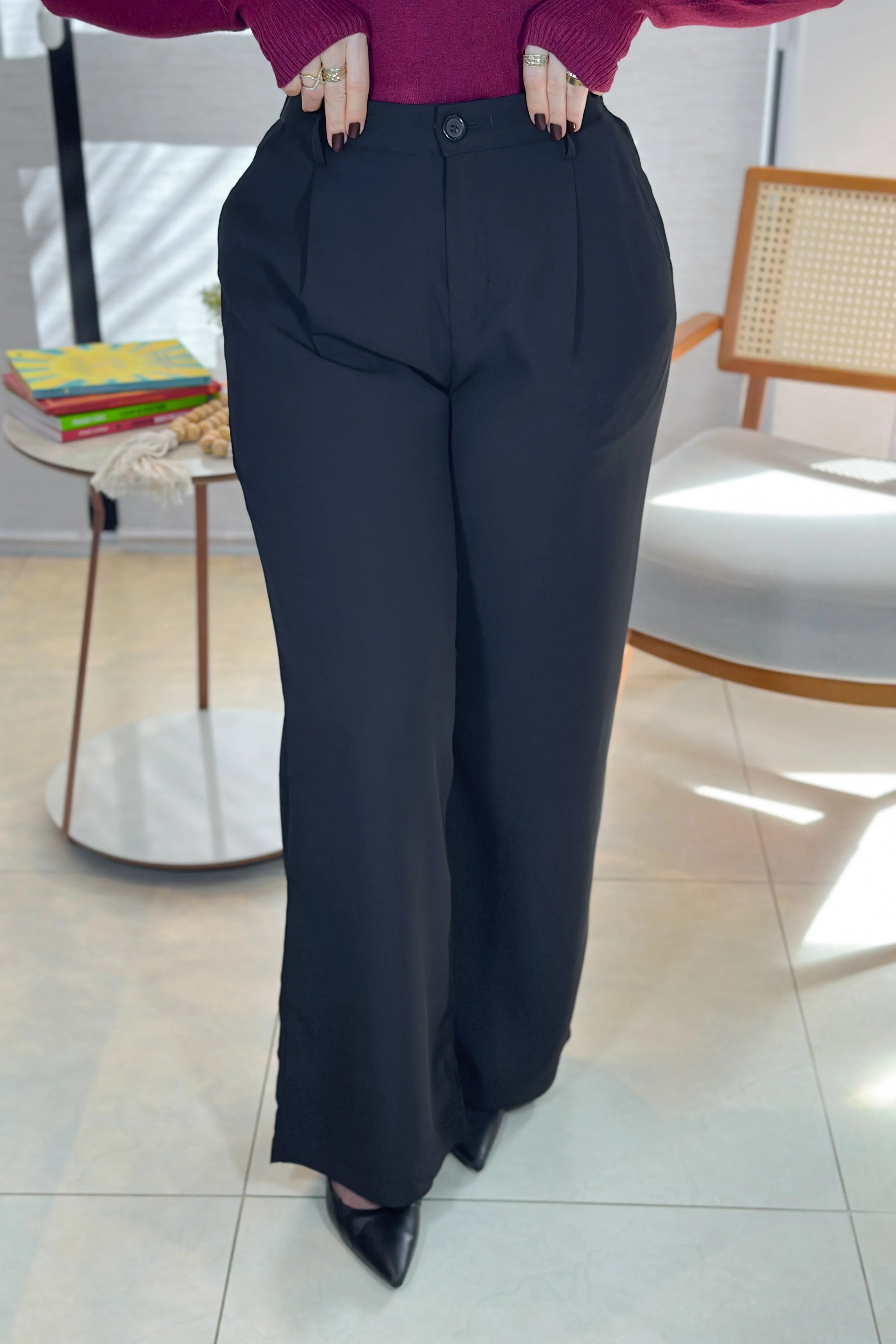 Calça Pantalona Alfaiataria Lavínia Preta