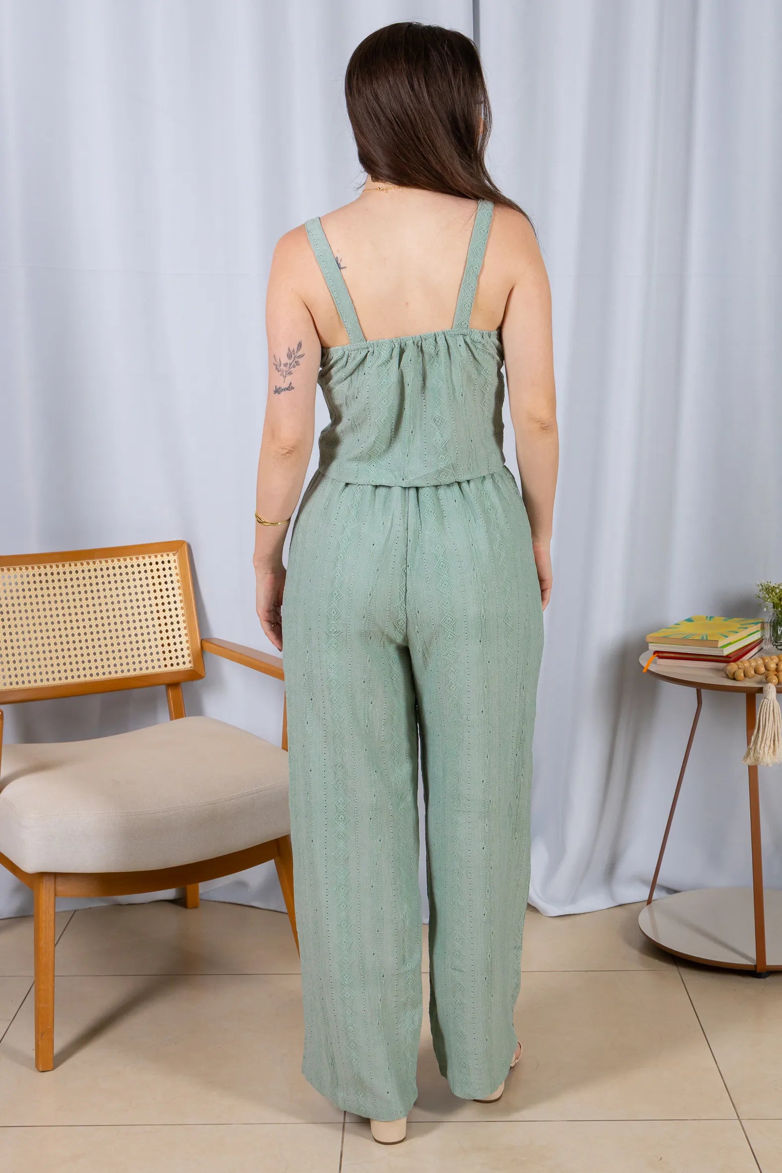 Calça Pantalona Bordado e Cós com Elástico Crepe Soft Carla Verde