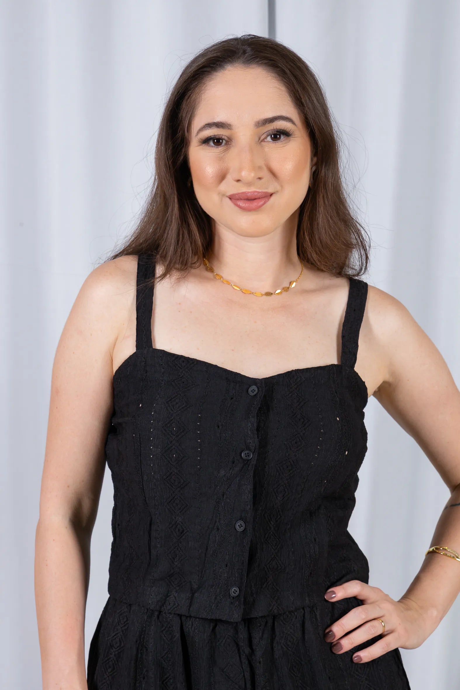 Cropped Alça com Bordado e Botões Crepe Soft Carla Preto