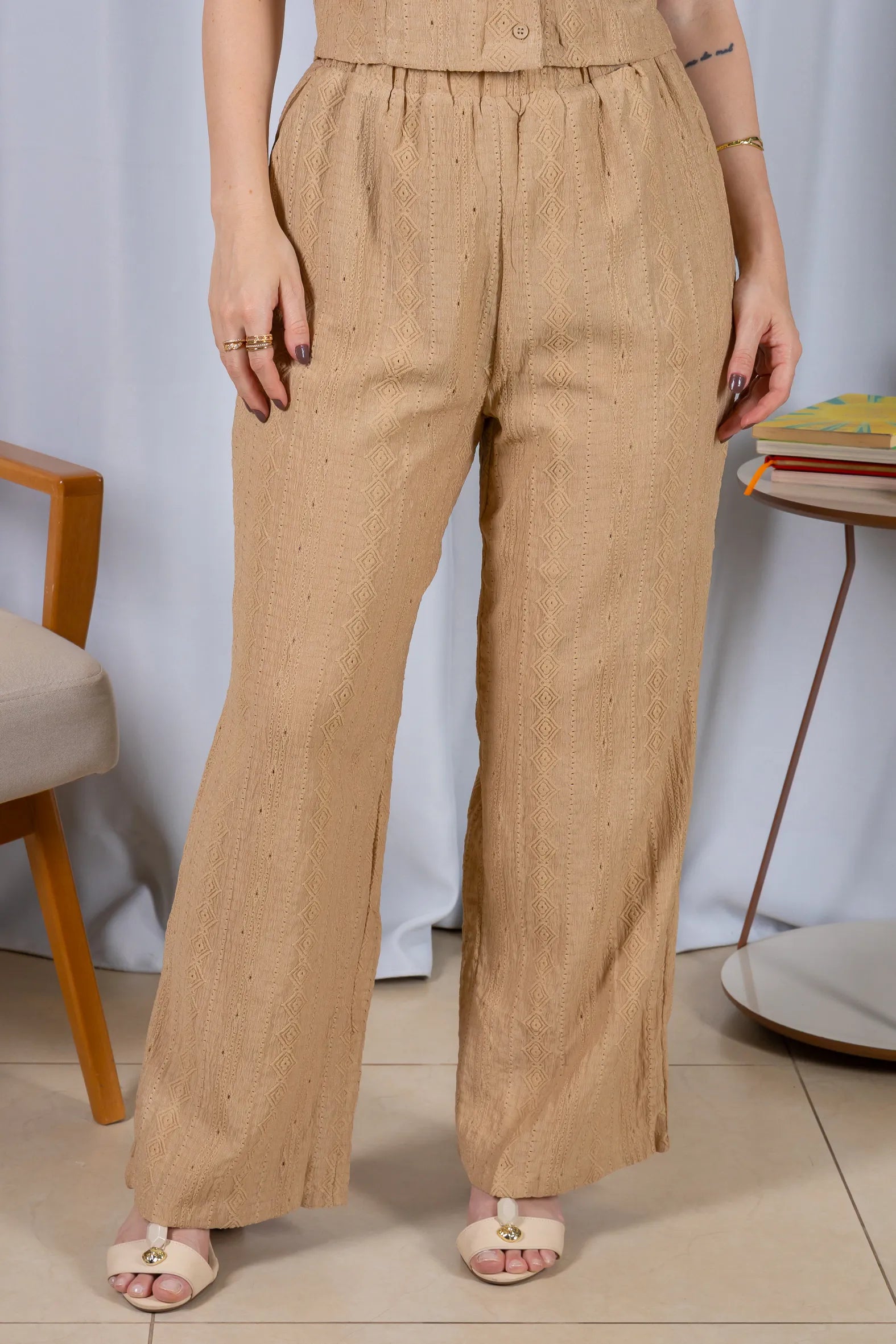 Calça Pantalona Bordado e Cós com Elástico Cepe Soft Carla Bege