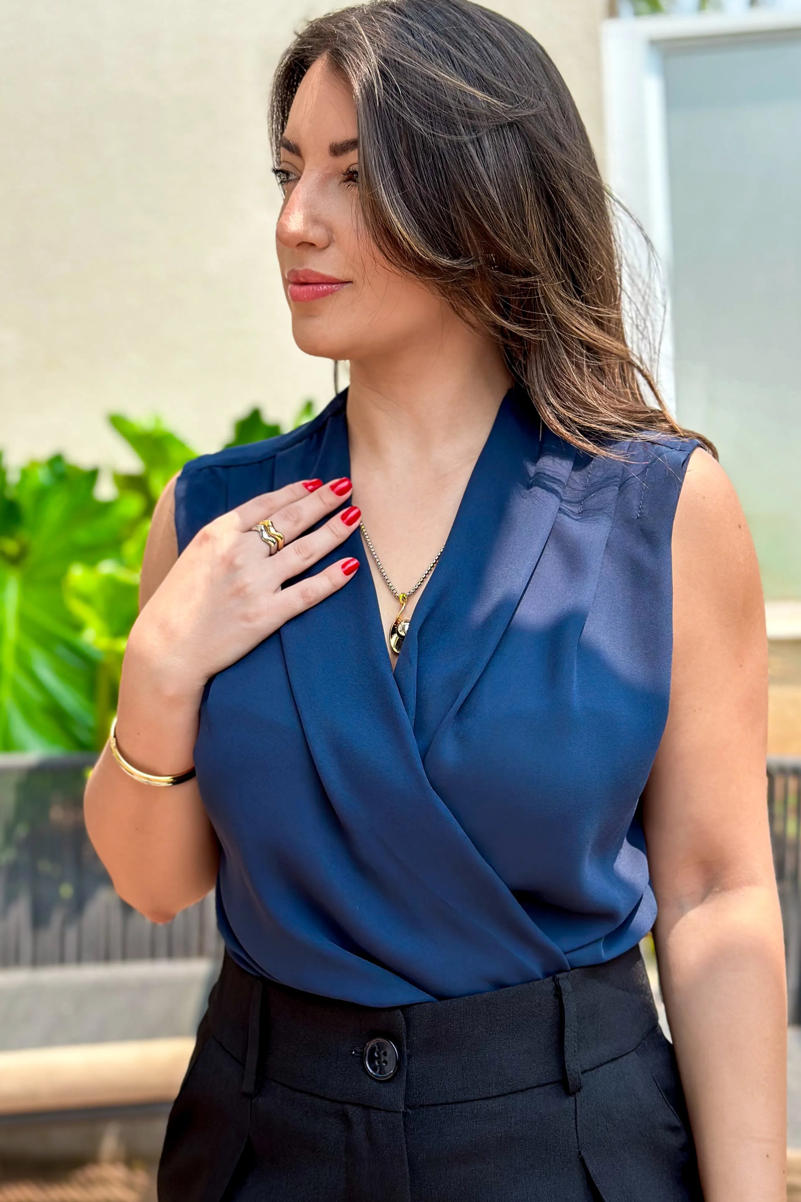 Blusa Regata Decote Transpassado Marcela Azul Marinho