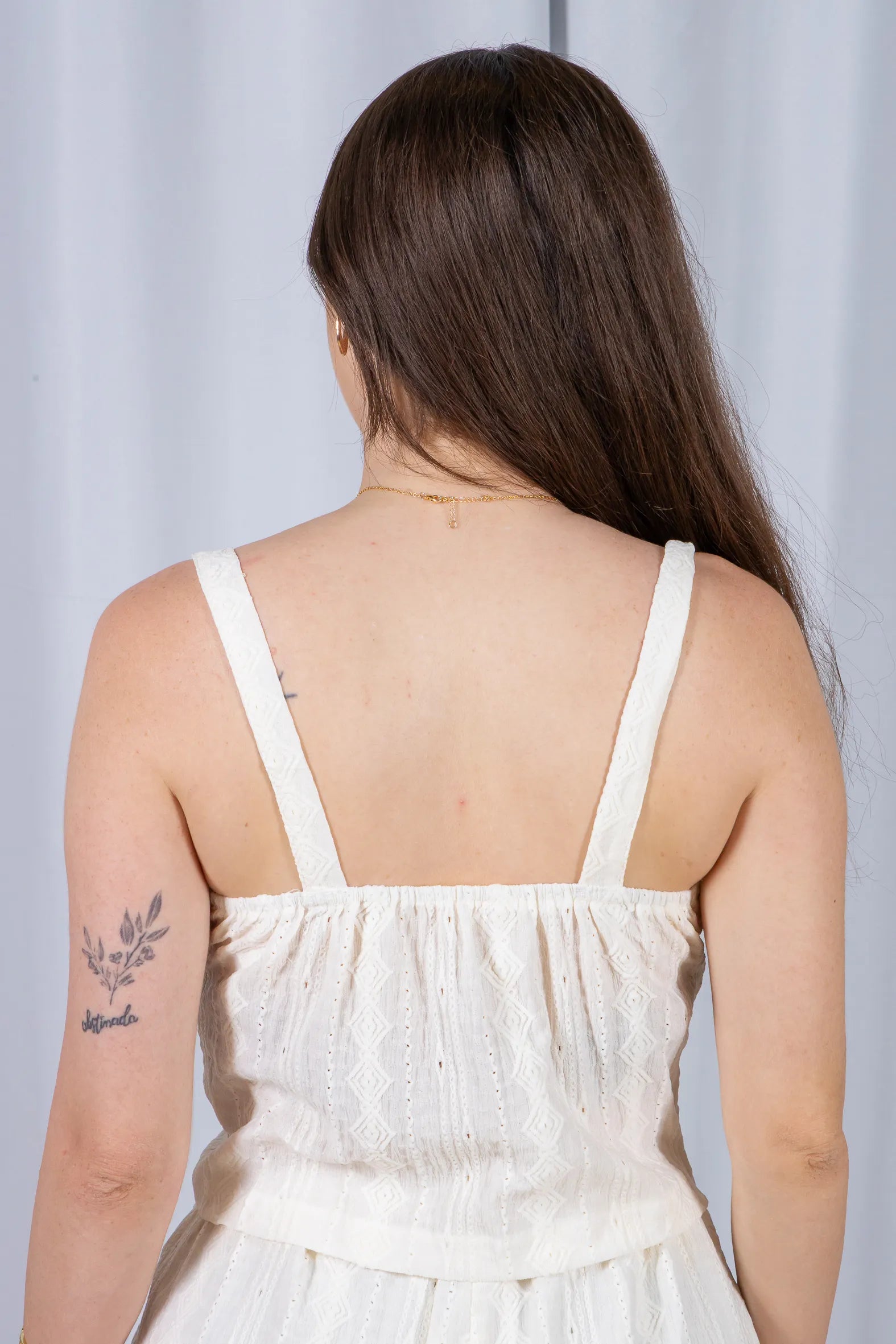 Cropped Alça com Bordado e Botões Crepe Soft Carla Off White