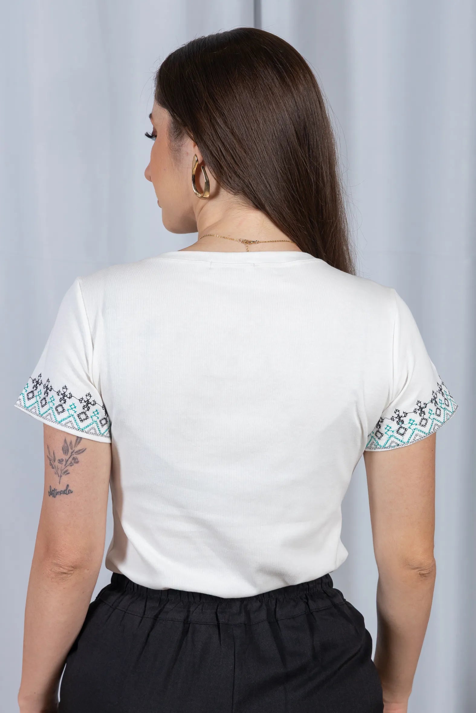 Blusa Manga Curta Cotton Lycra Detalhes Bordados Marina Branca