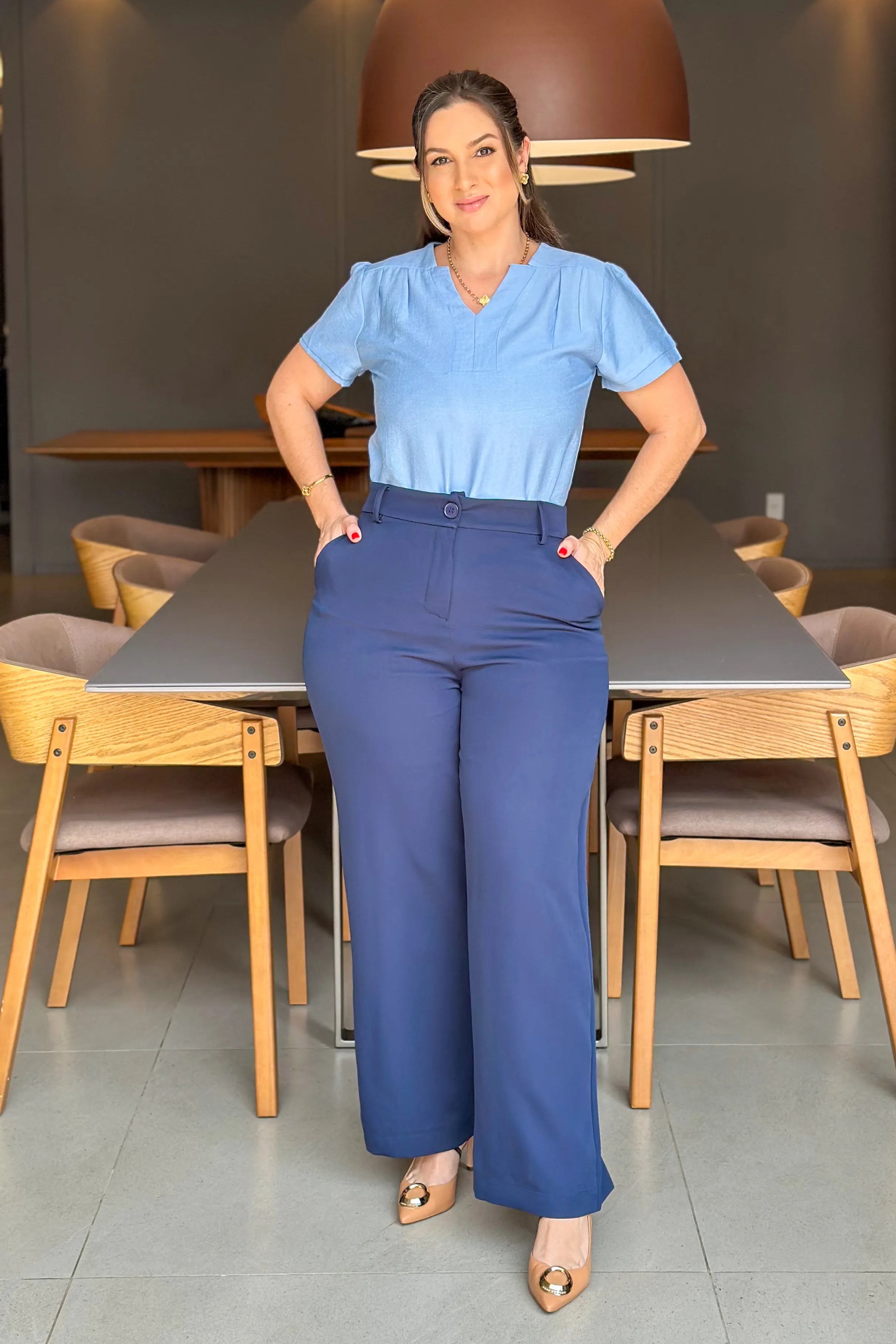 Calça Pantalona Corte Reto Maitê Azul Marinho