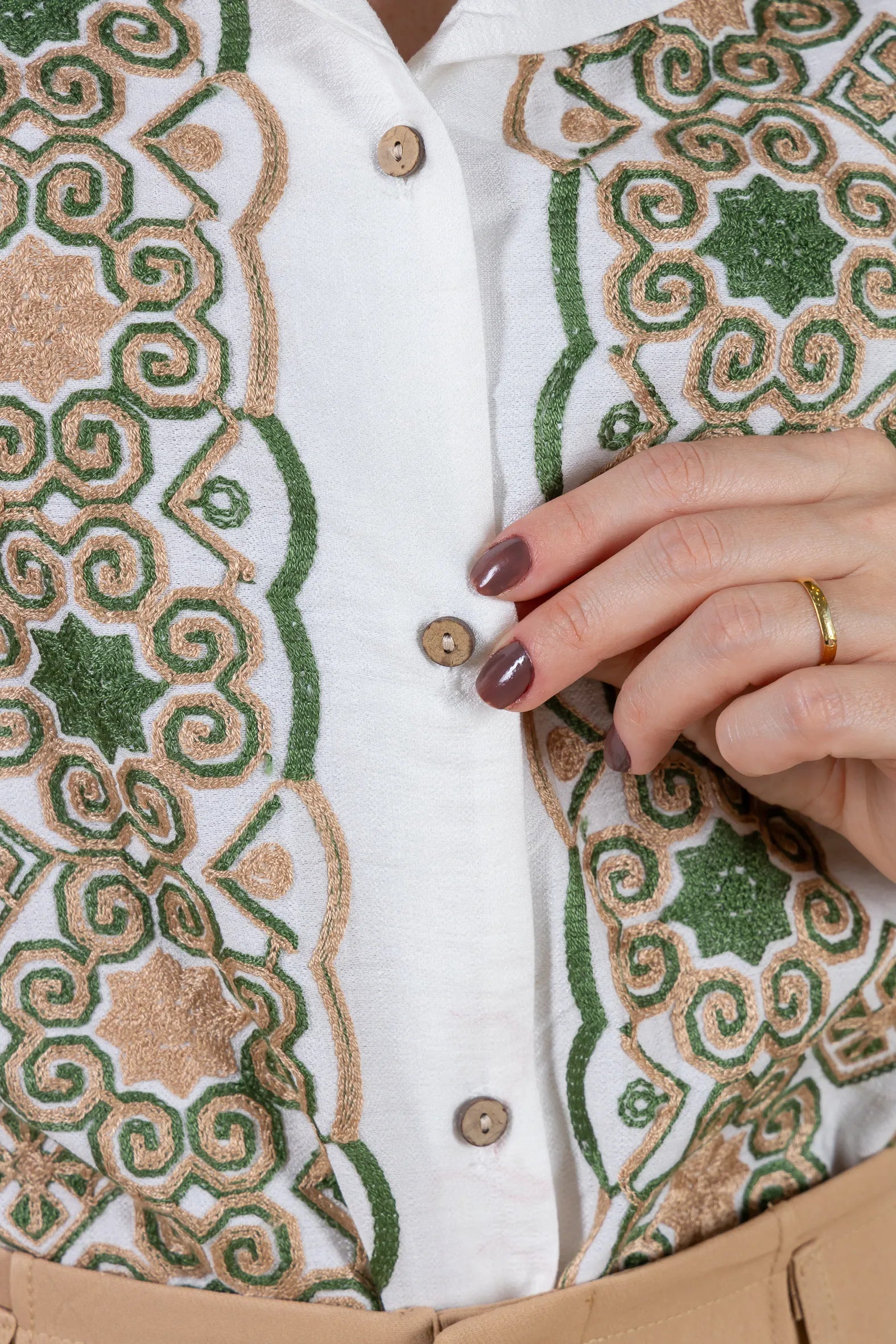 Camisa Manga Curta Neuza Bordada Visco Brise Verde