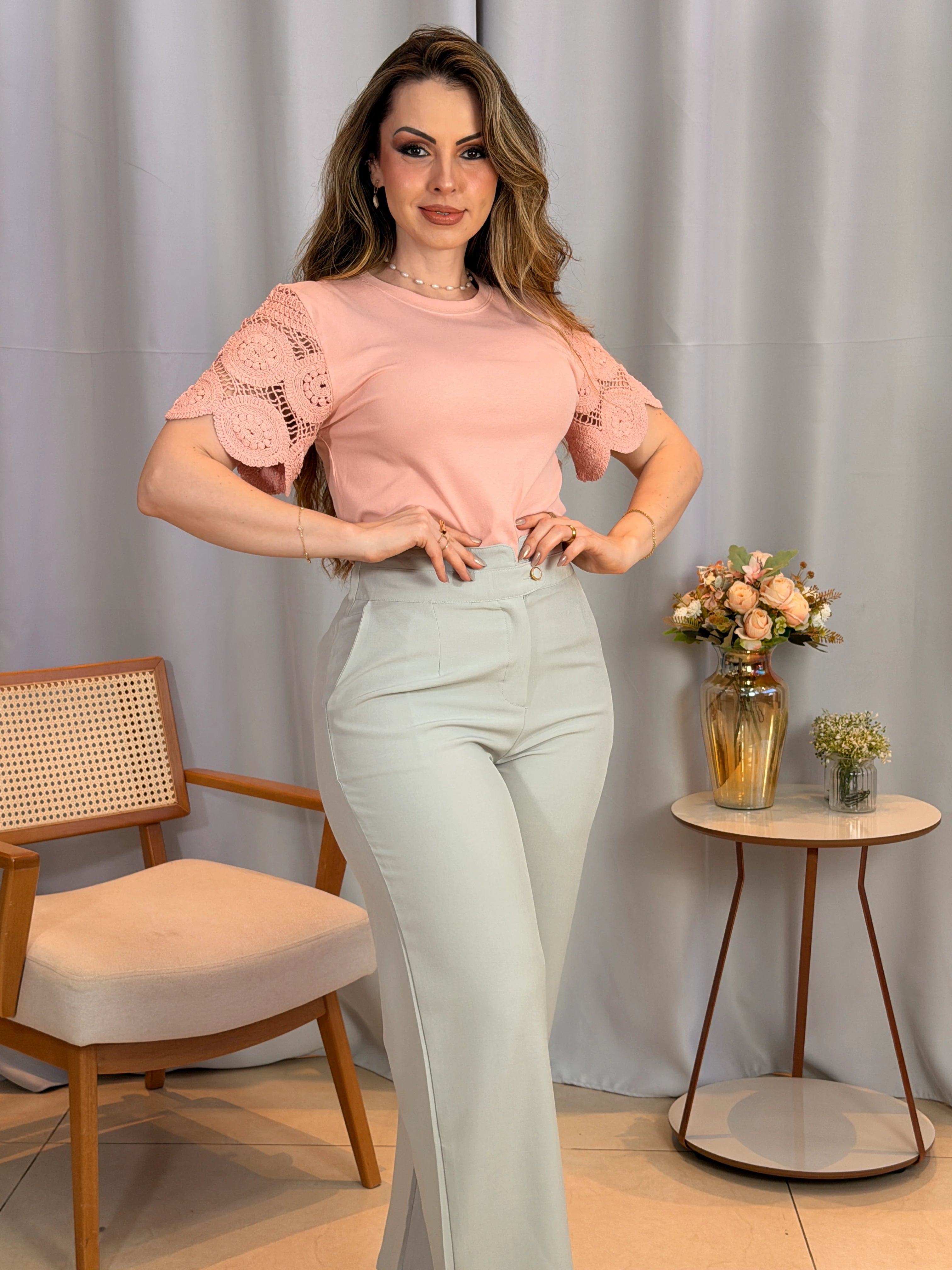 Conjunto: Blusa Geisa Rosa + Calça Luciana Cinza