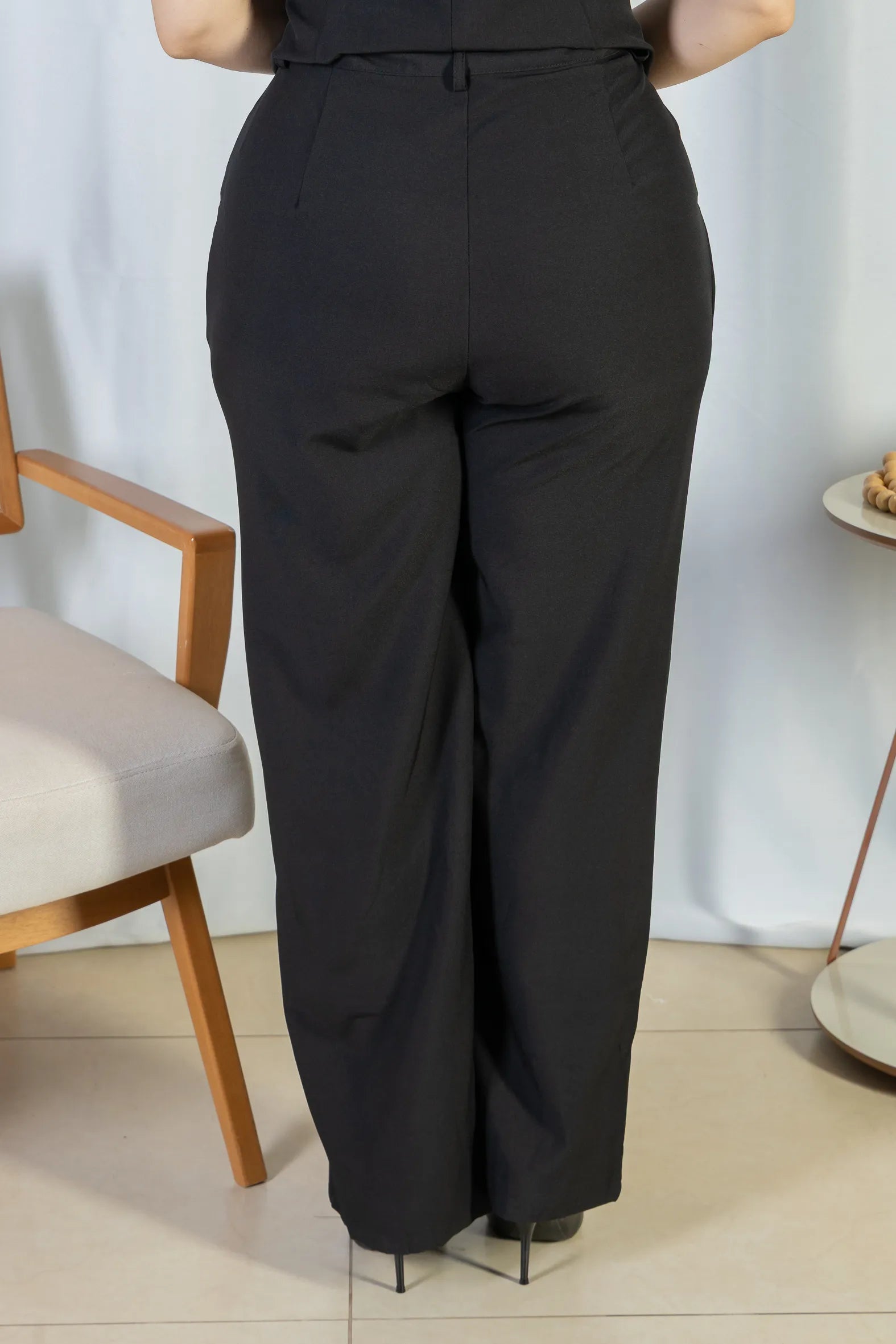 Calça Pantalona Alfaiataria Livia Preto