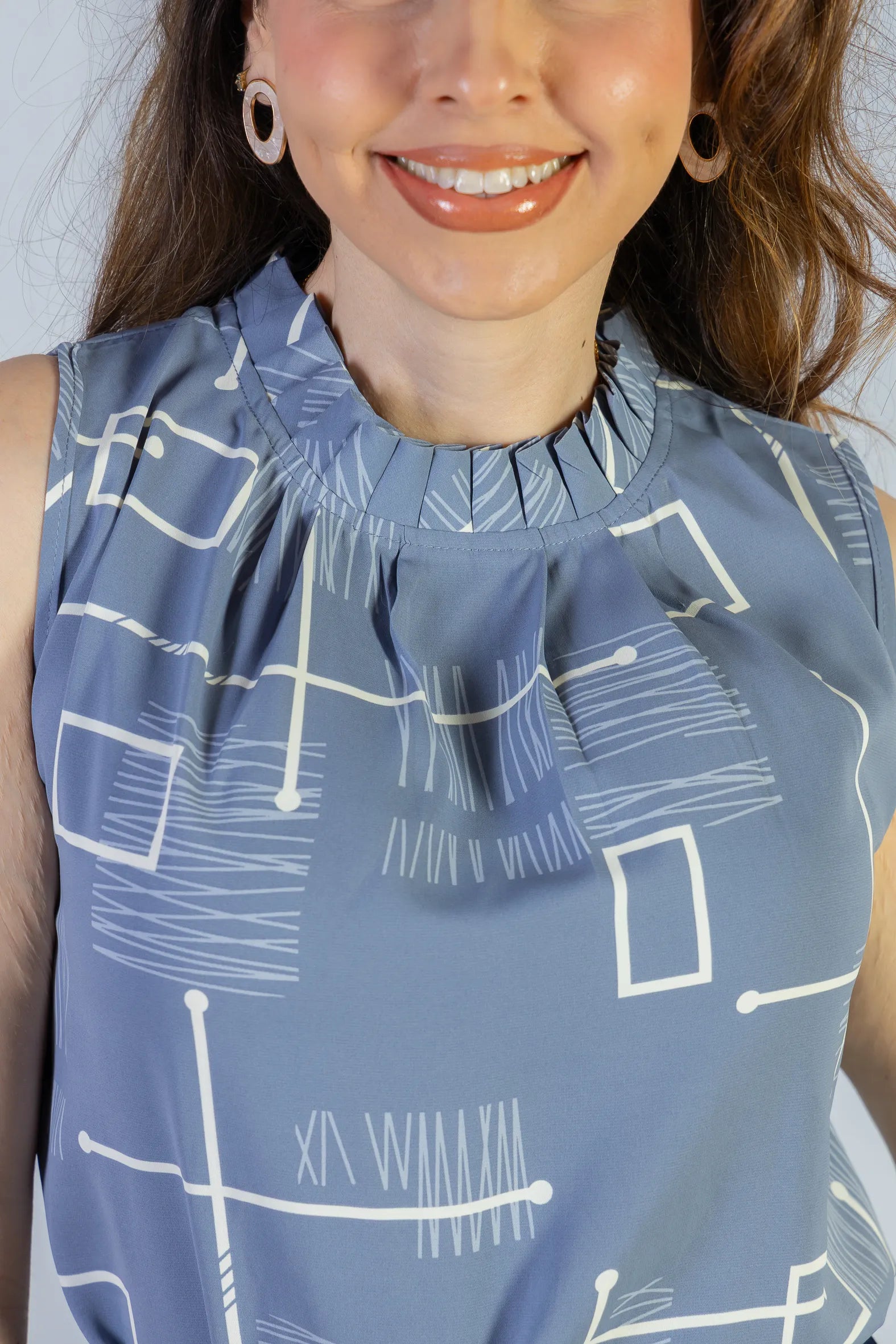 Regata Detalhe Pregas Colo Crepe Classic Lídia Estampada Azul