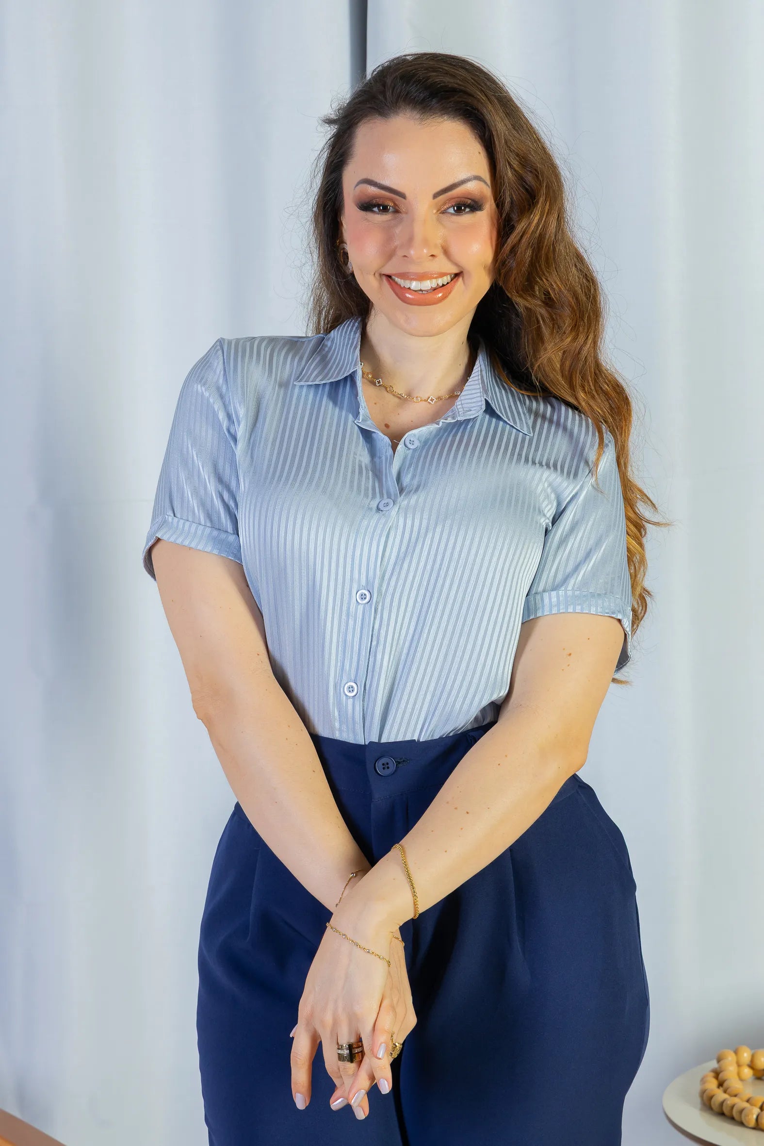 Camisa Manga Curta Crepe Acetinado Glaucia Azul