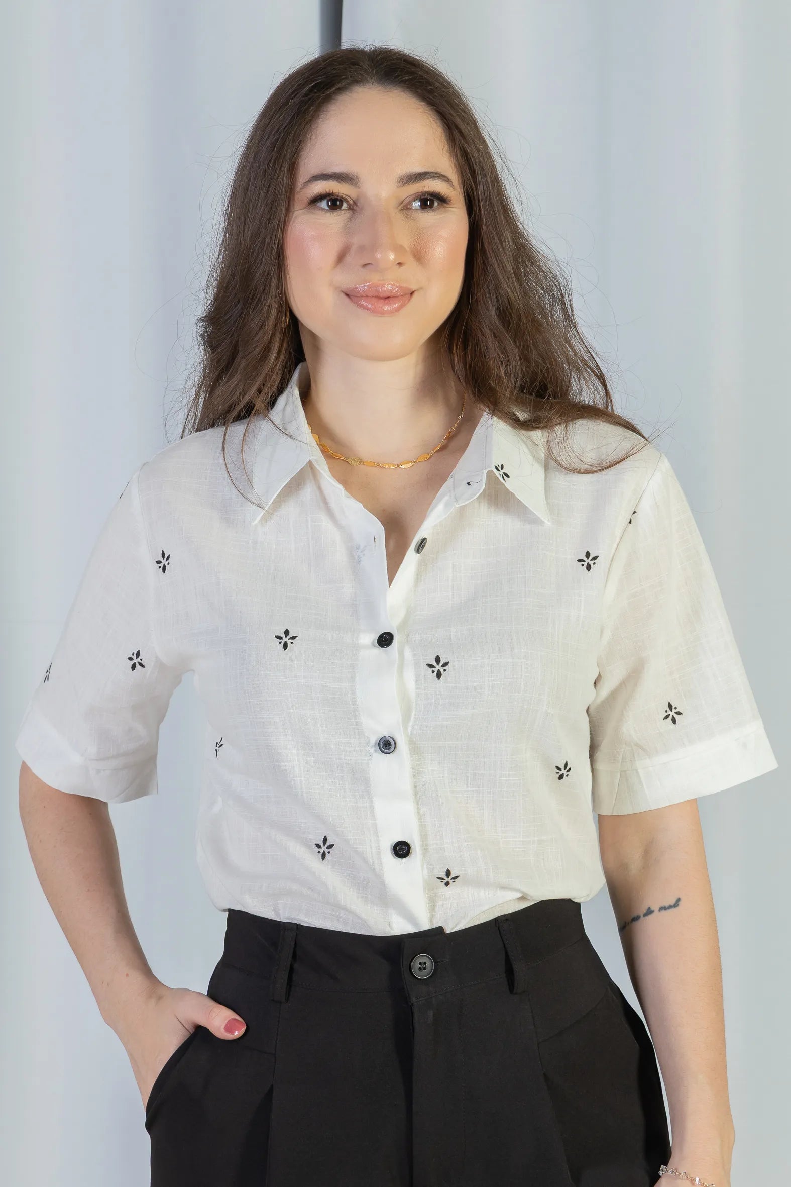 Camisa Manga Curta Bordada Poli Visco Bruna Branca