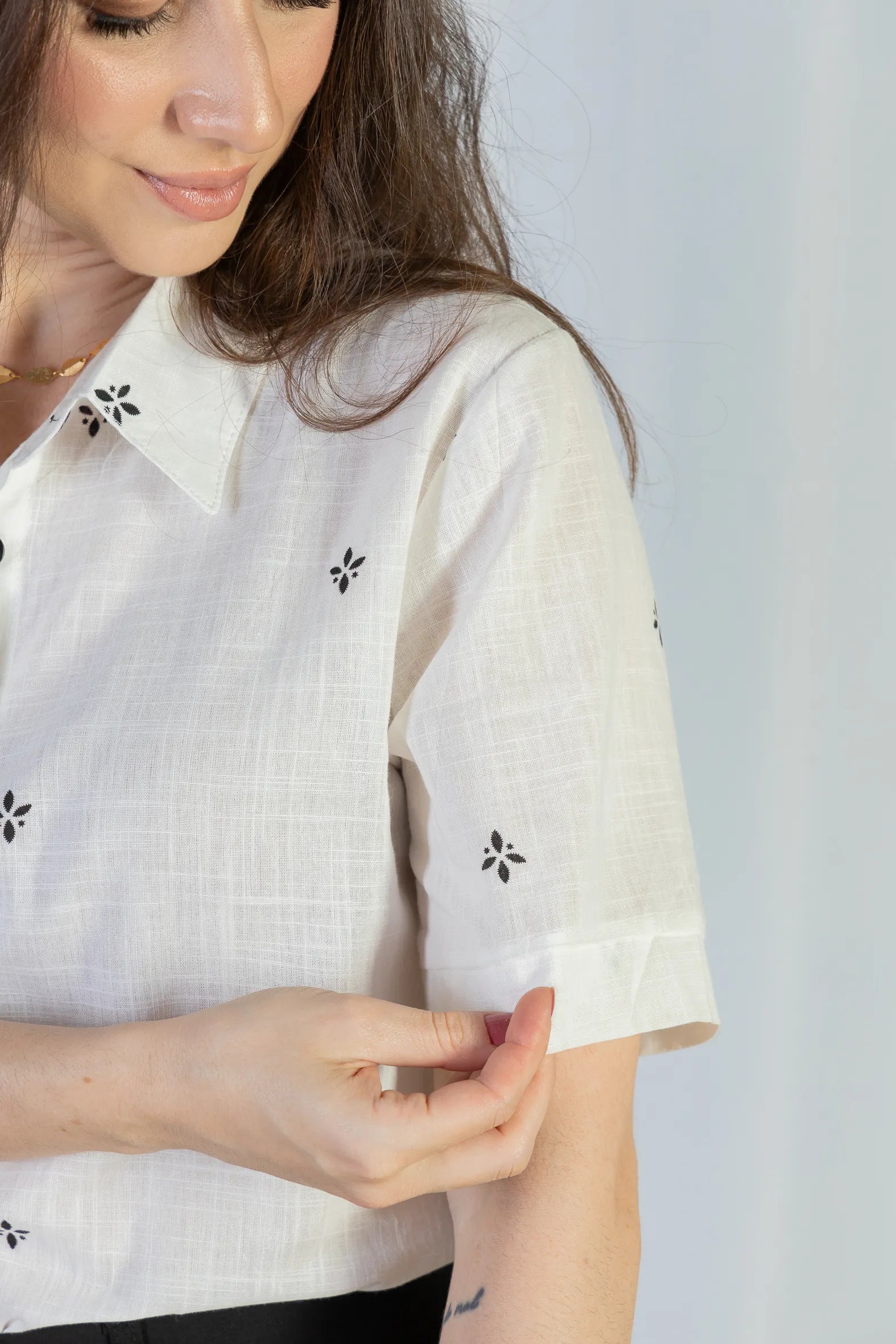 Camisa Manga Curta Bordada Poli Visco Bruna Branca