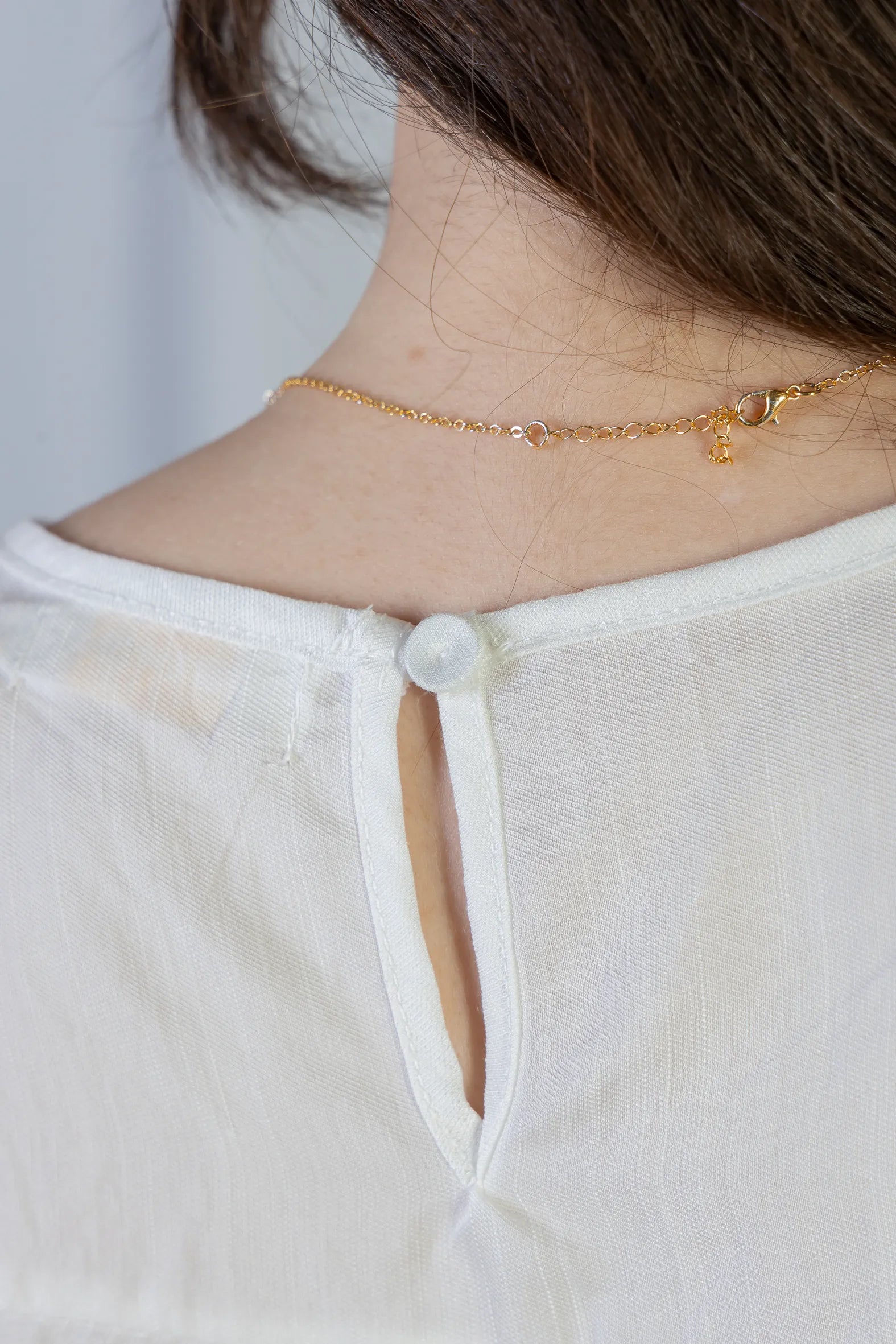 Blusa Manga Curta Transpassada Detalhe Botão Visco Soft Vanessa Branca