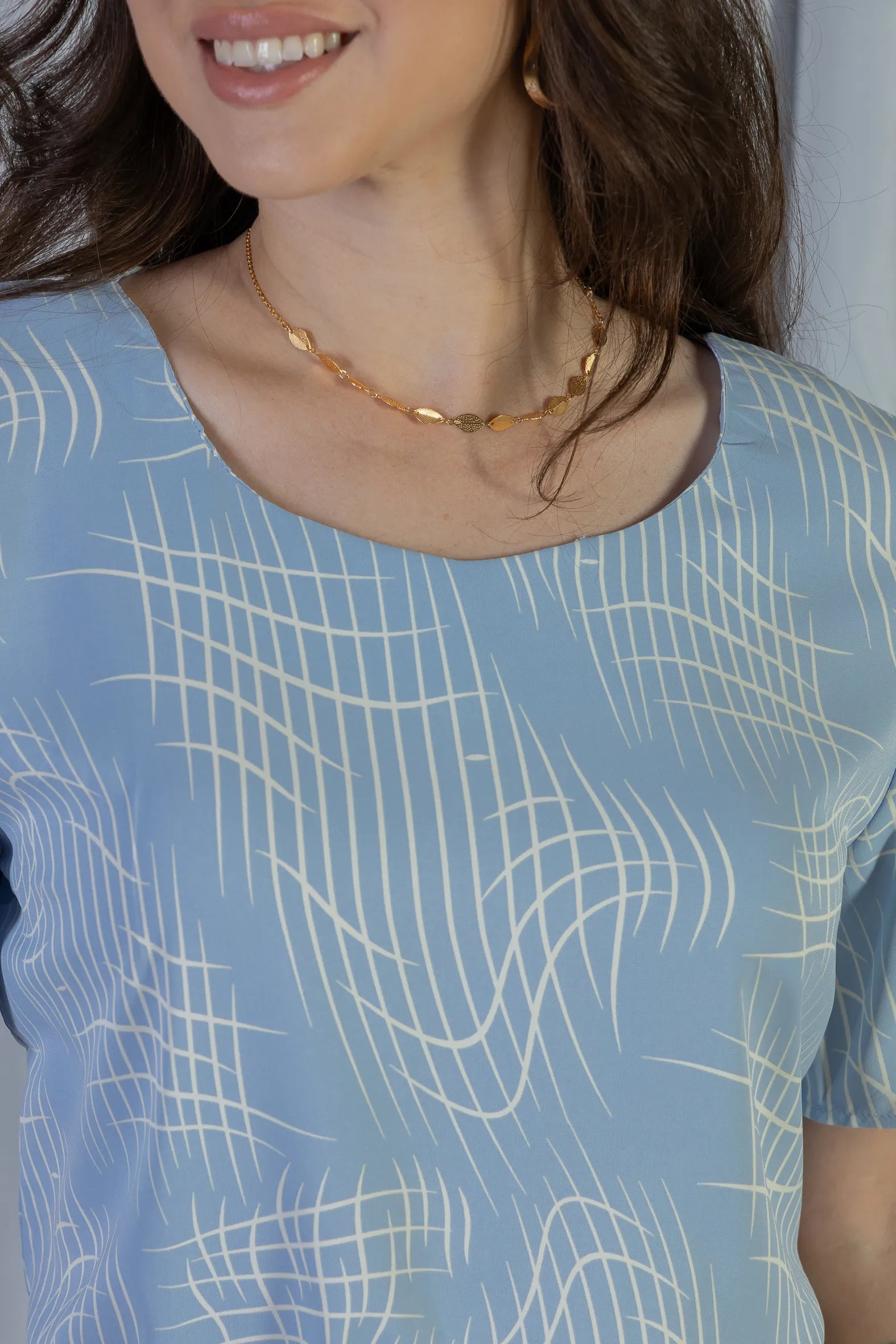 Blusa Manga Curta Transpassada Crepe Classic Gisele Estampada Azul