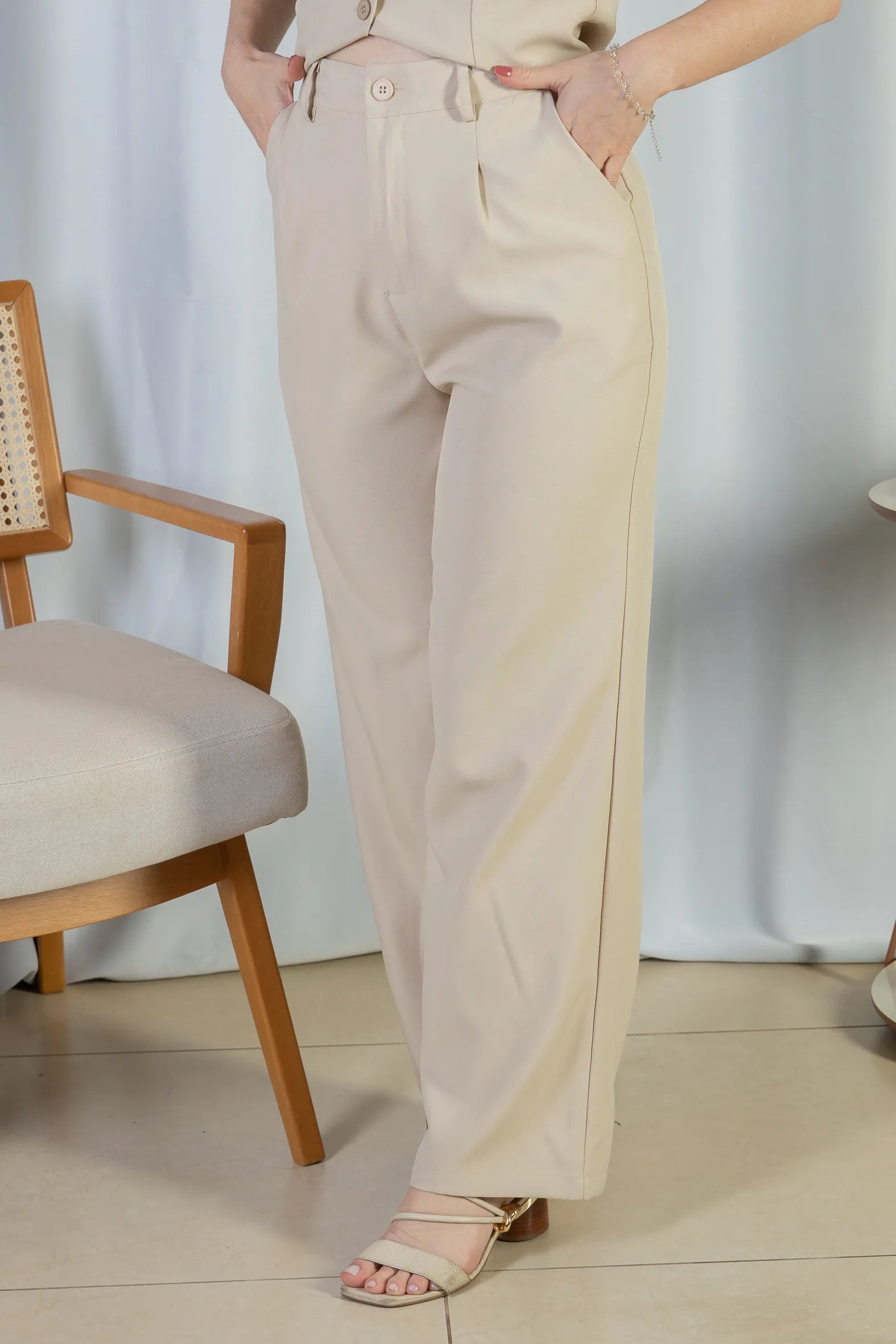 Calça Pantalona Alfaiataria Livia Creme