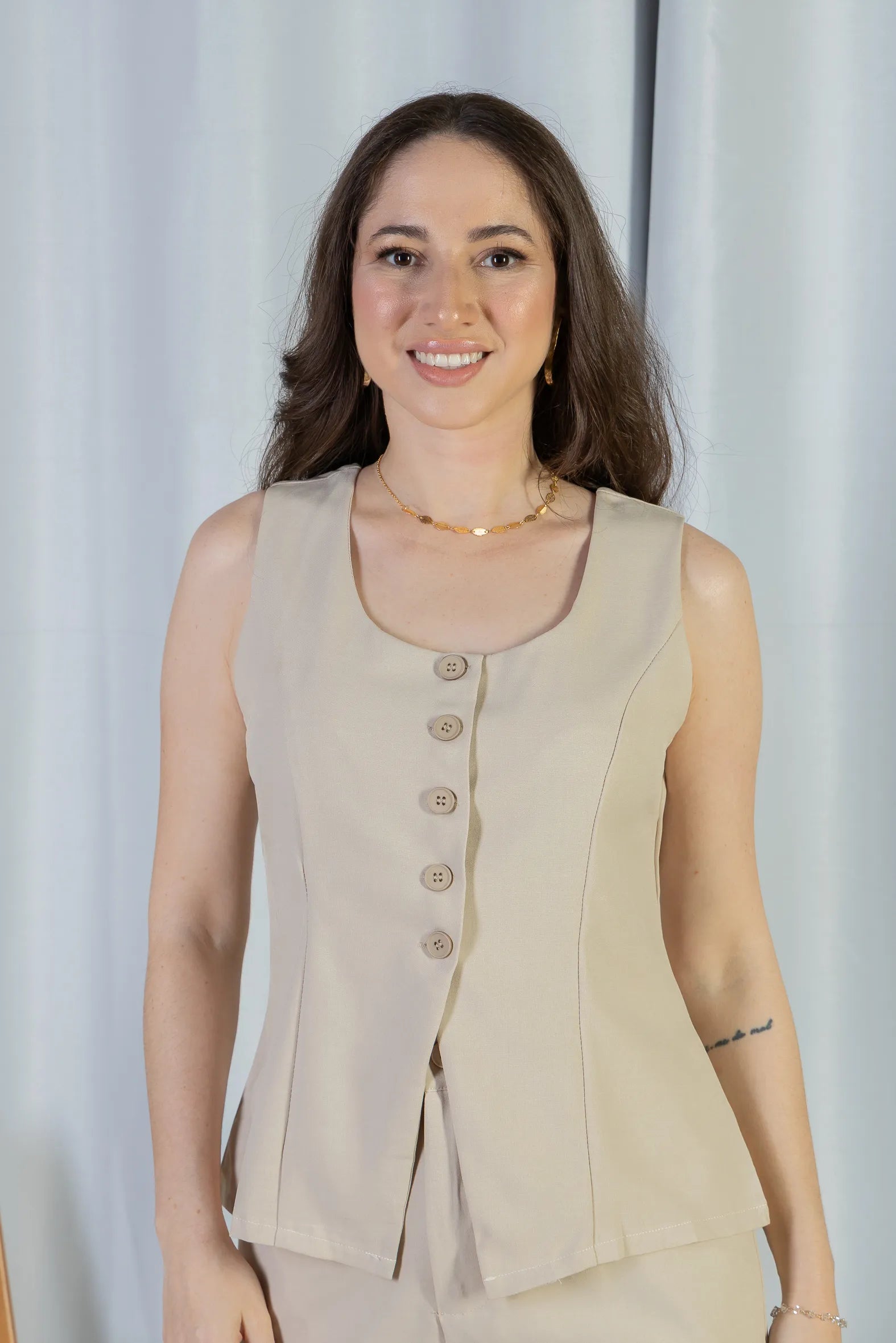 Colete Regata Alfaiataria Detalhe Botão Livia Creme