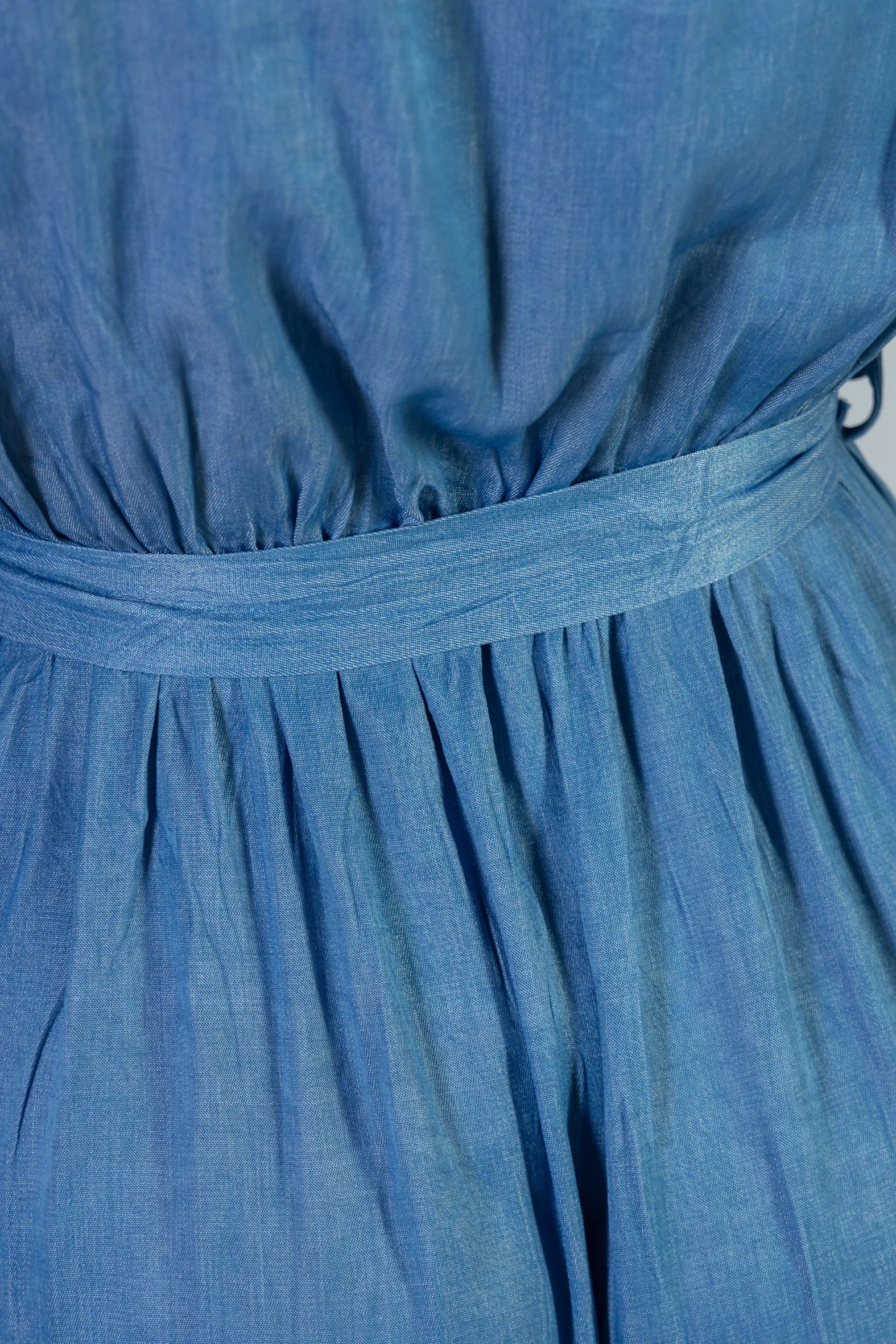 Vestido Logo Detalhe Botão Lyocell Vitória Azul Claro