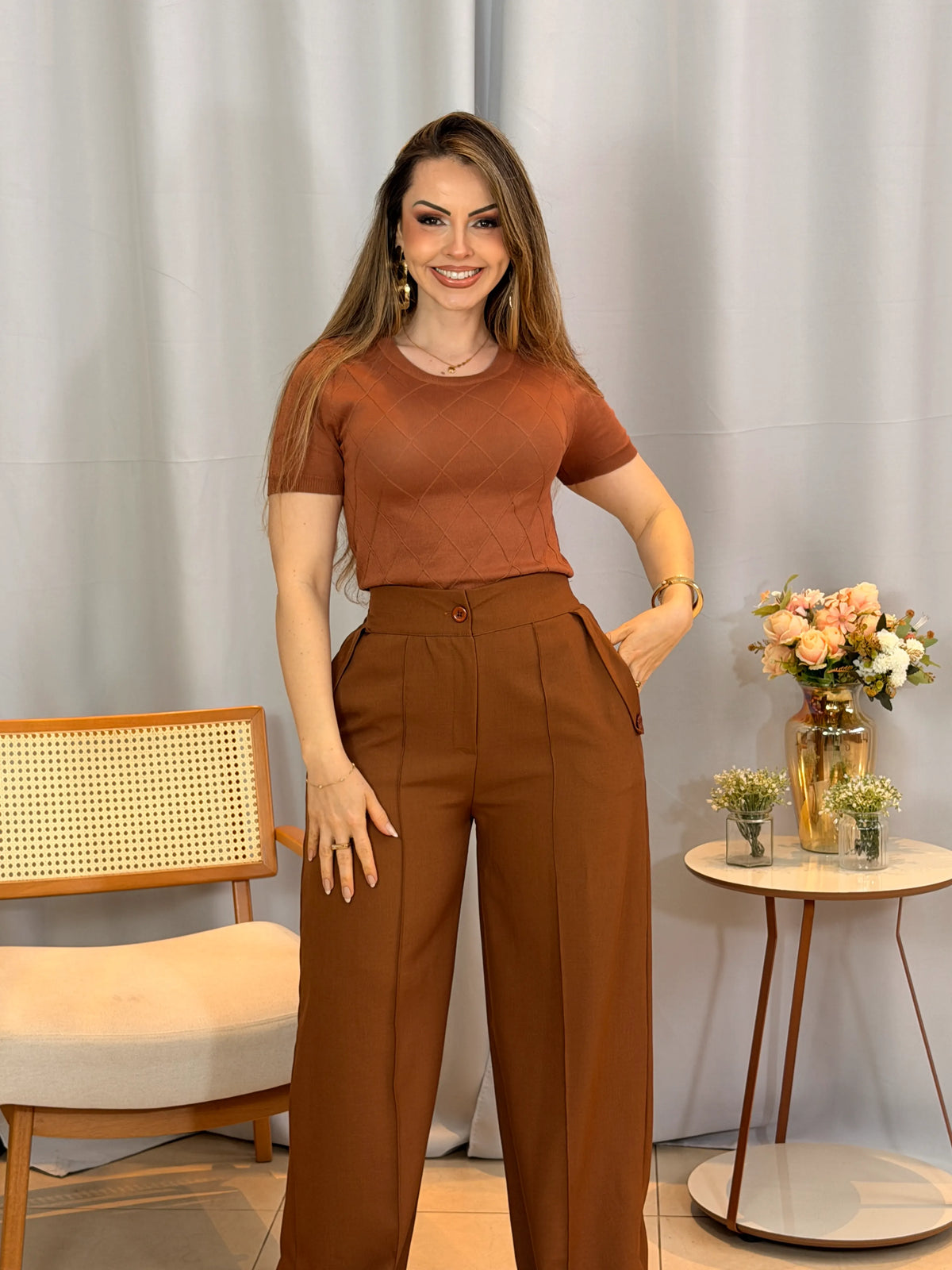 Conjunto: Blusa Bruna Caramelo + Calça Simone Caramelo