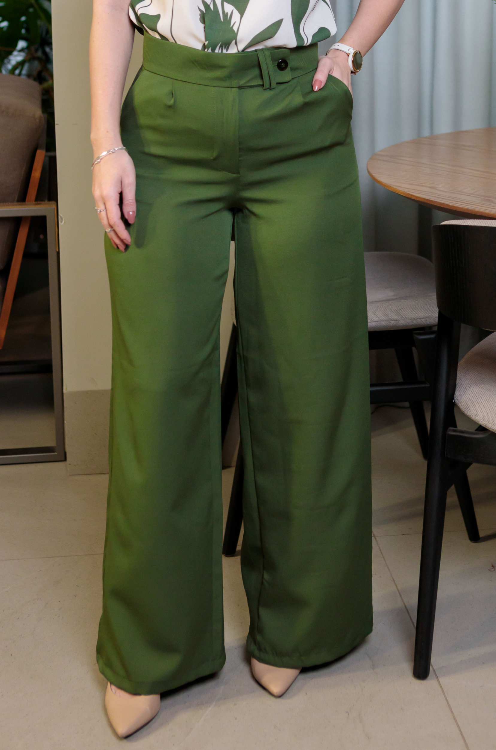 Calça Pantalona Alfaiataria Mariane Verde Militar