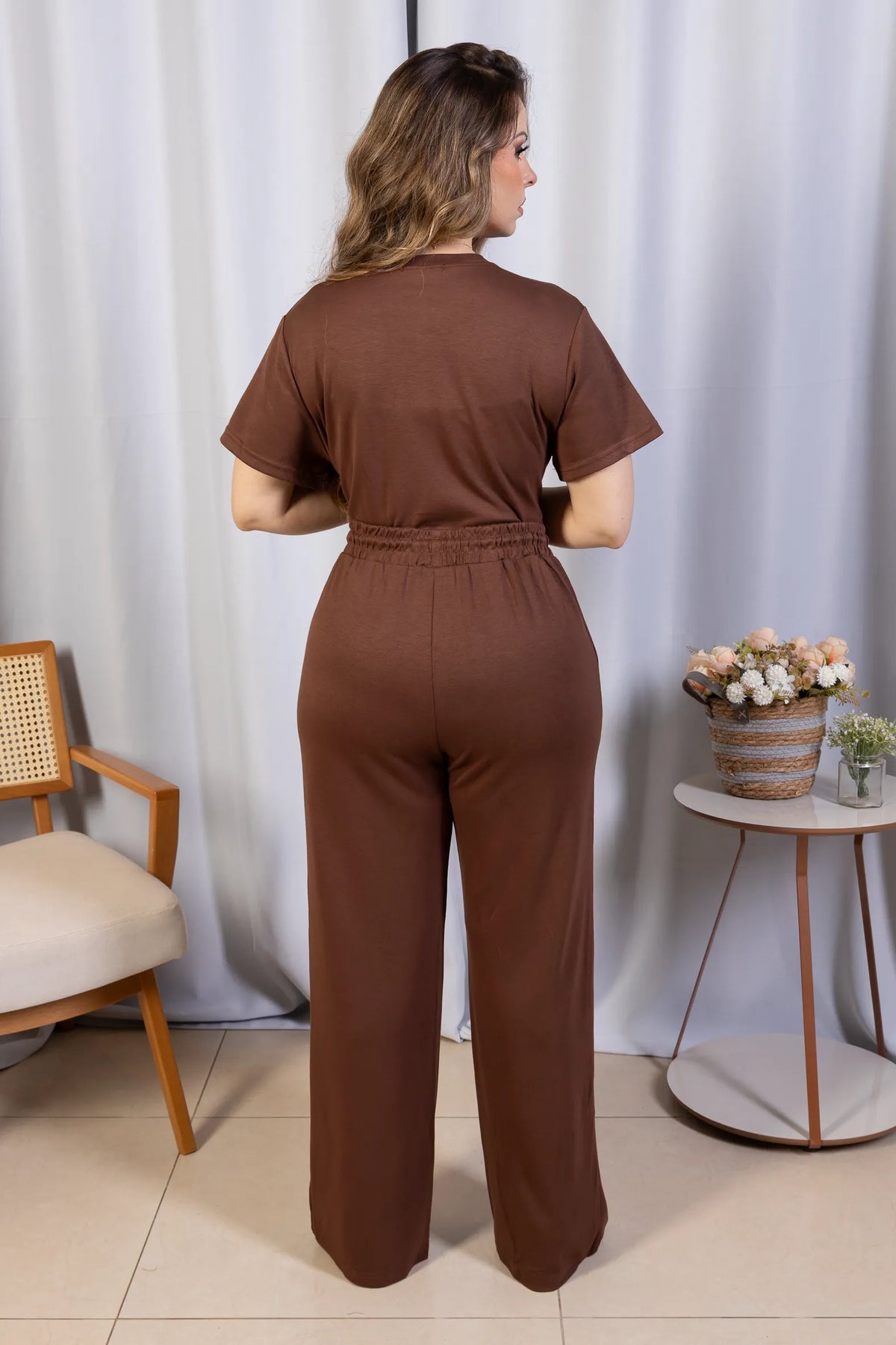 Calça Corte Reto em Malha Knit Lorena Marrom