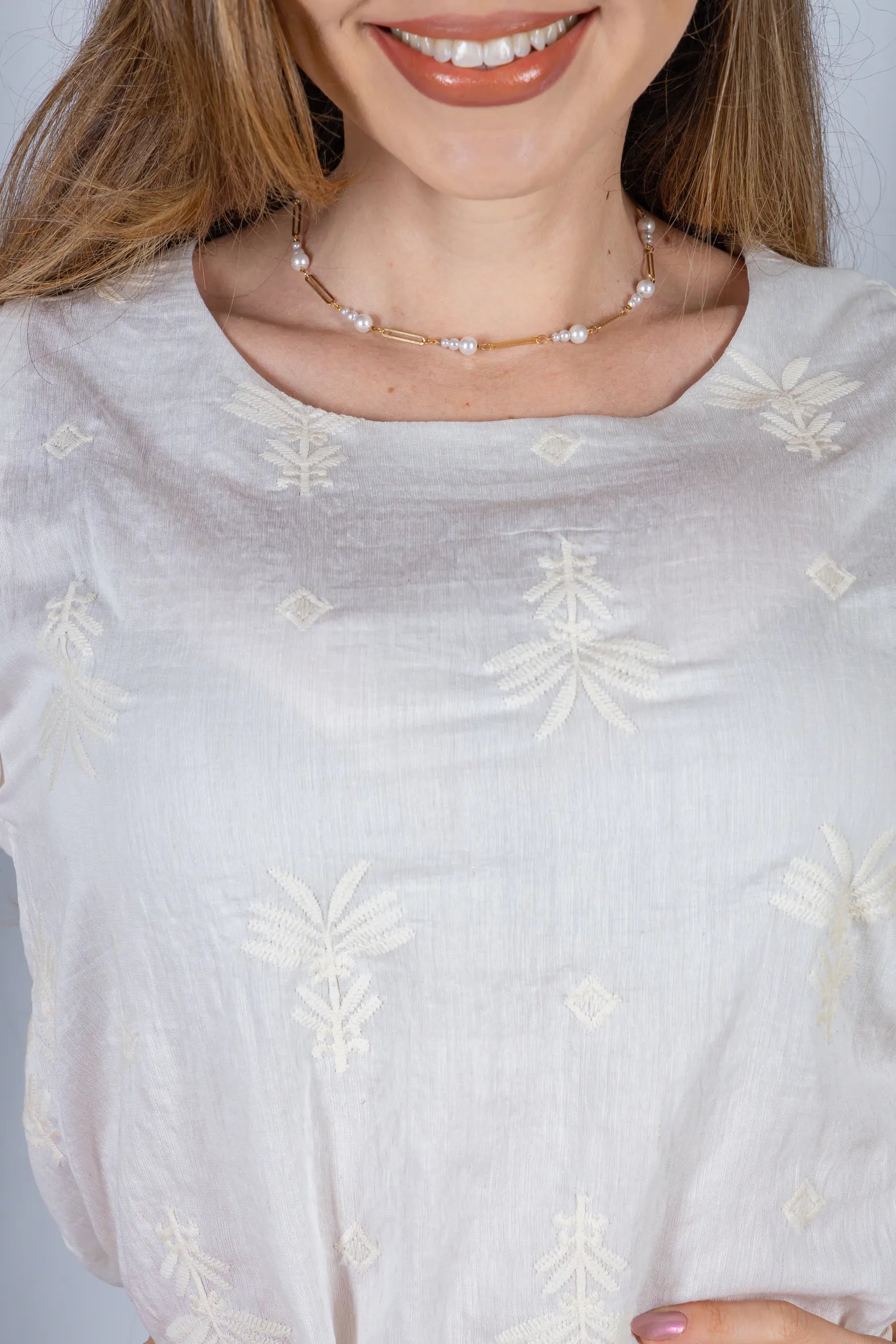 Blusa Manga Curta Detalhe em Camadas em Visco Mix Bordado Verônica Off White