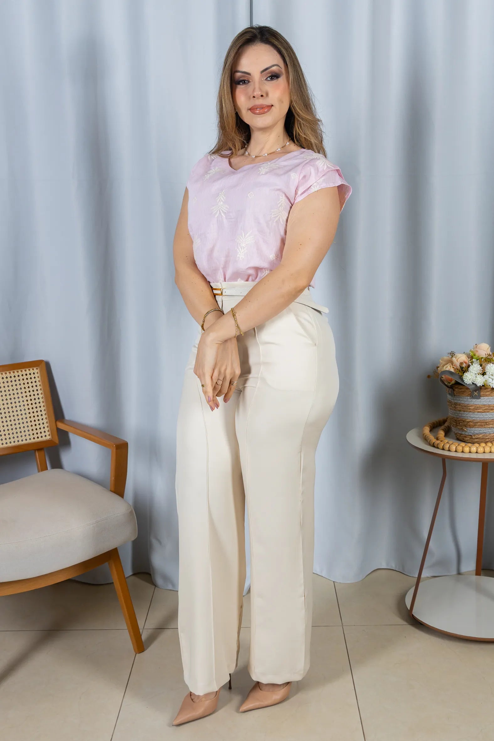 Blusa Manga Curta Detalhe em Camadas em Visco Mix Bordado Verônica Rosa