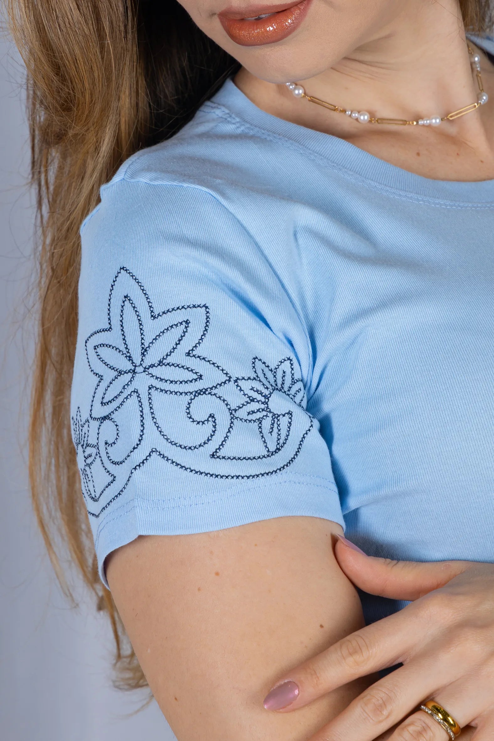 Blusa Manga Curta com Detalhes Bordados  Cotton Lycra Milena Azul