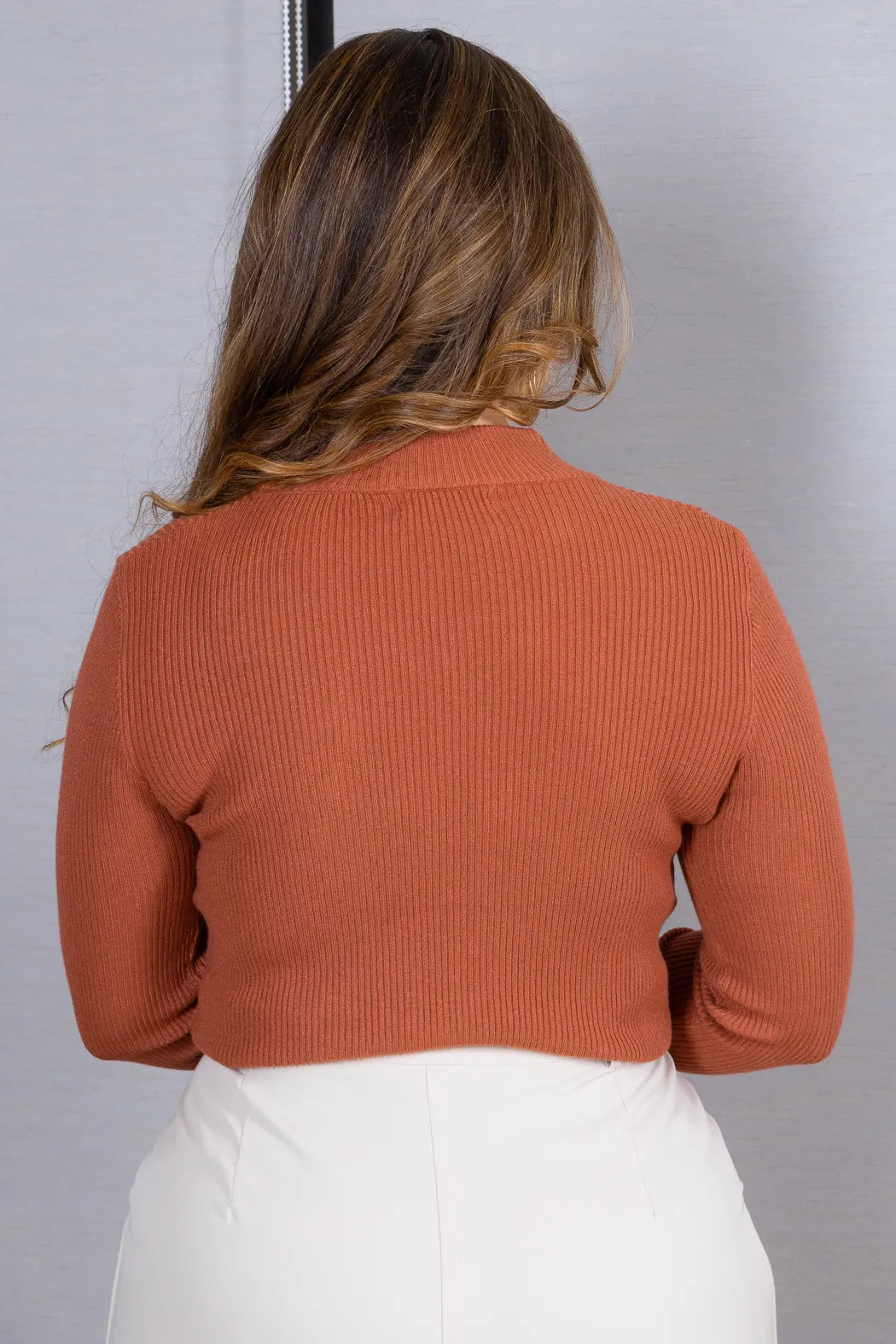 Tricot Manga Longa Meia Gola em Modal Canelado Isadora Terracota