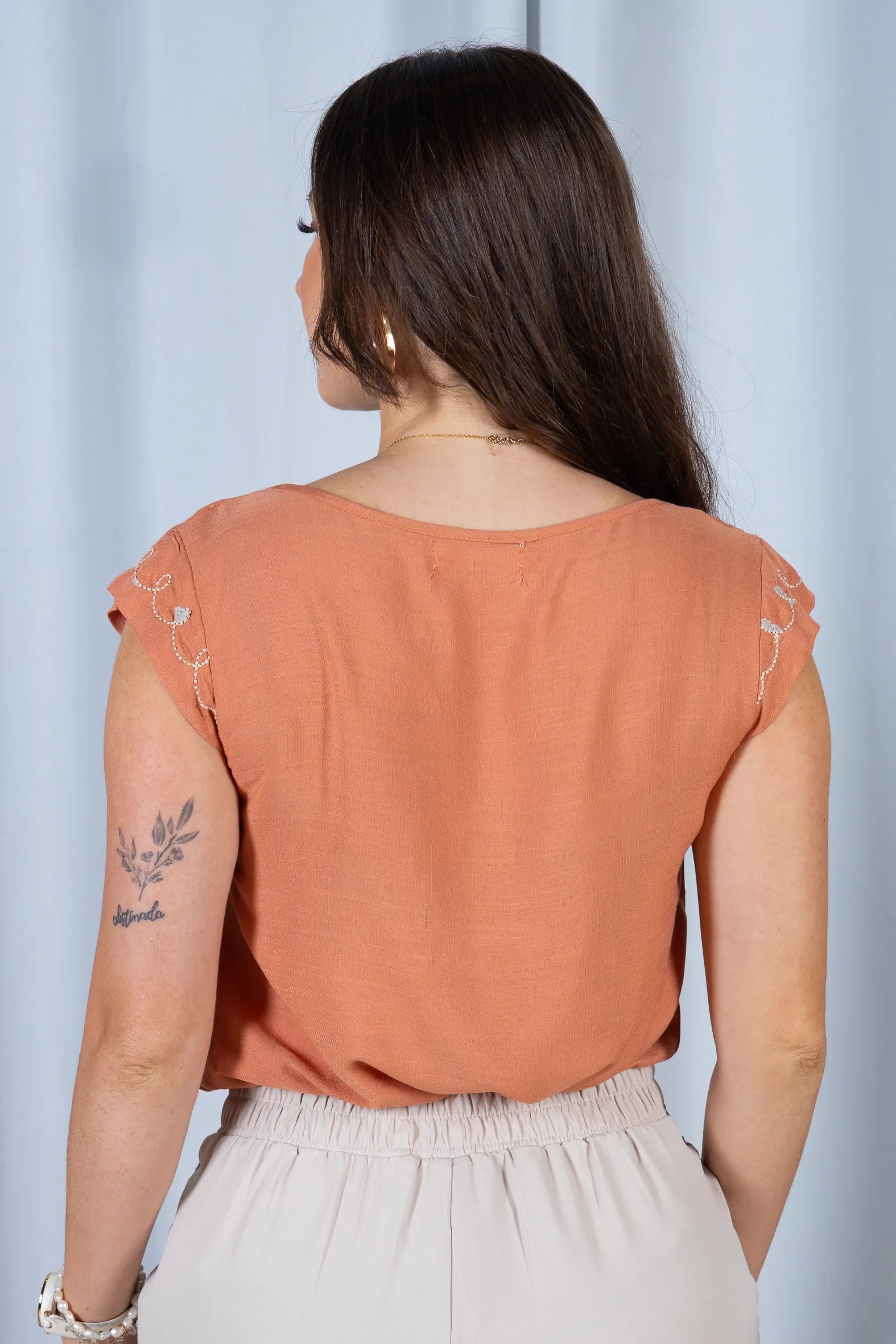 Blusa Regata Algodão Linho Detalhe Trançado com Pedraria Pietra Rosê