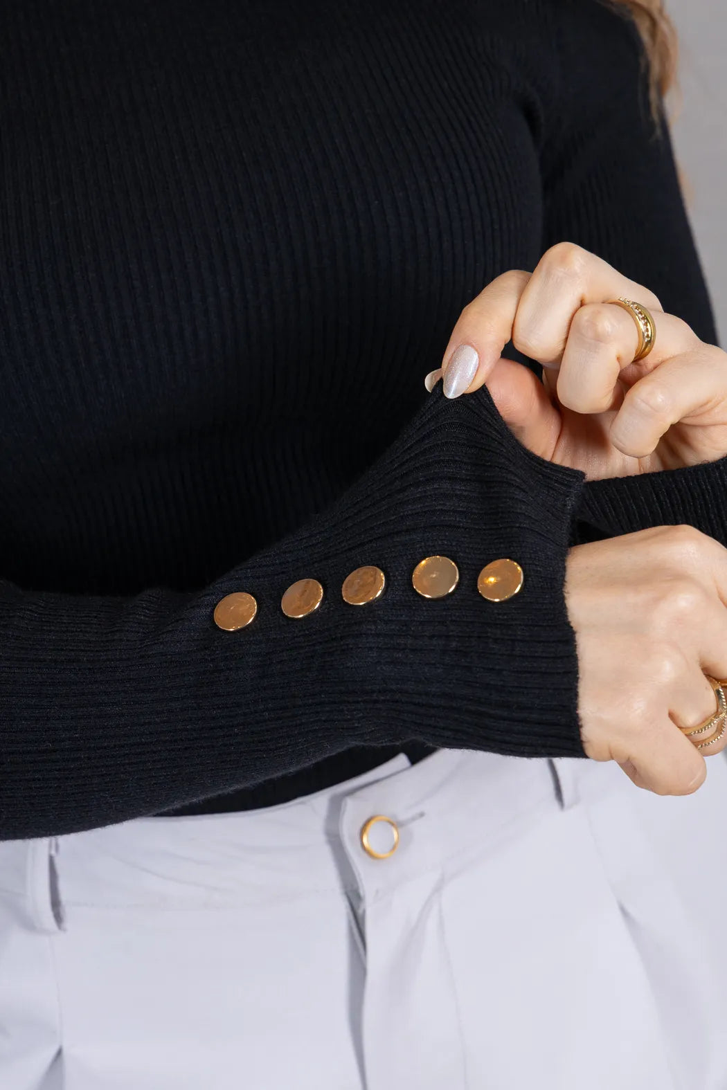 Tricot Manga Longa Meia Gola em Modal Canelado Isadora Preto