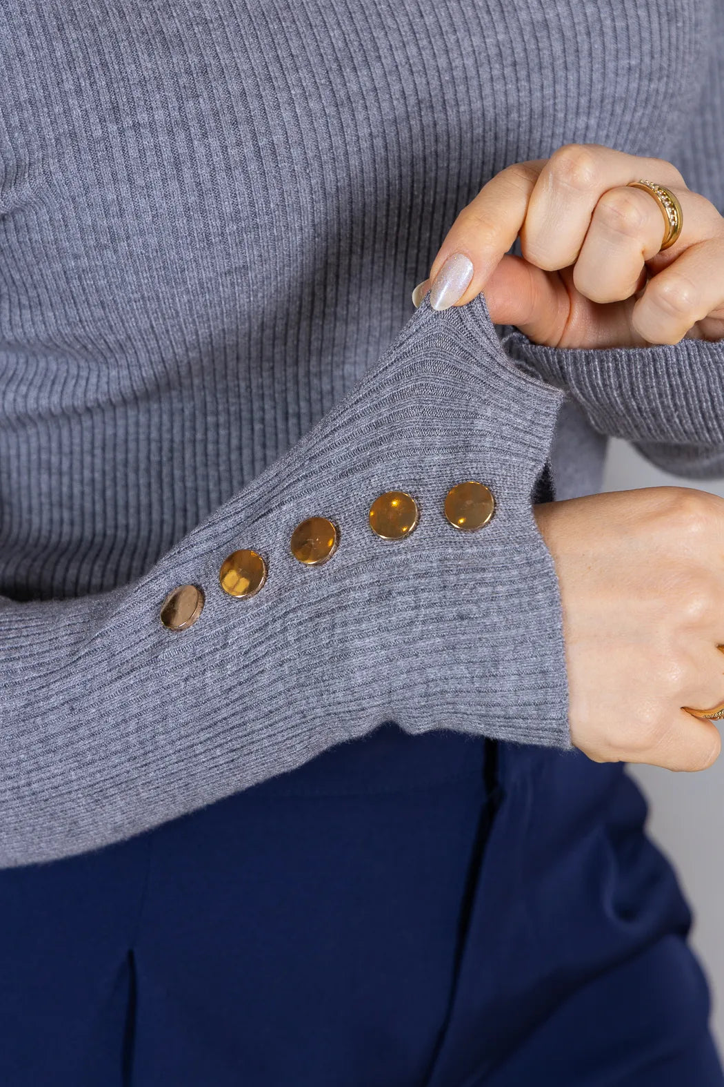 Tricot Manga Longa Meia Gola em Modal Canelado Isadora CInza