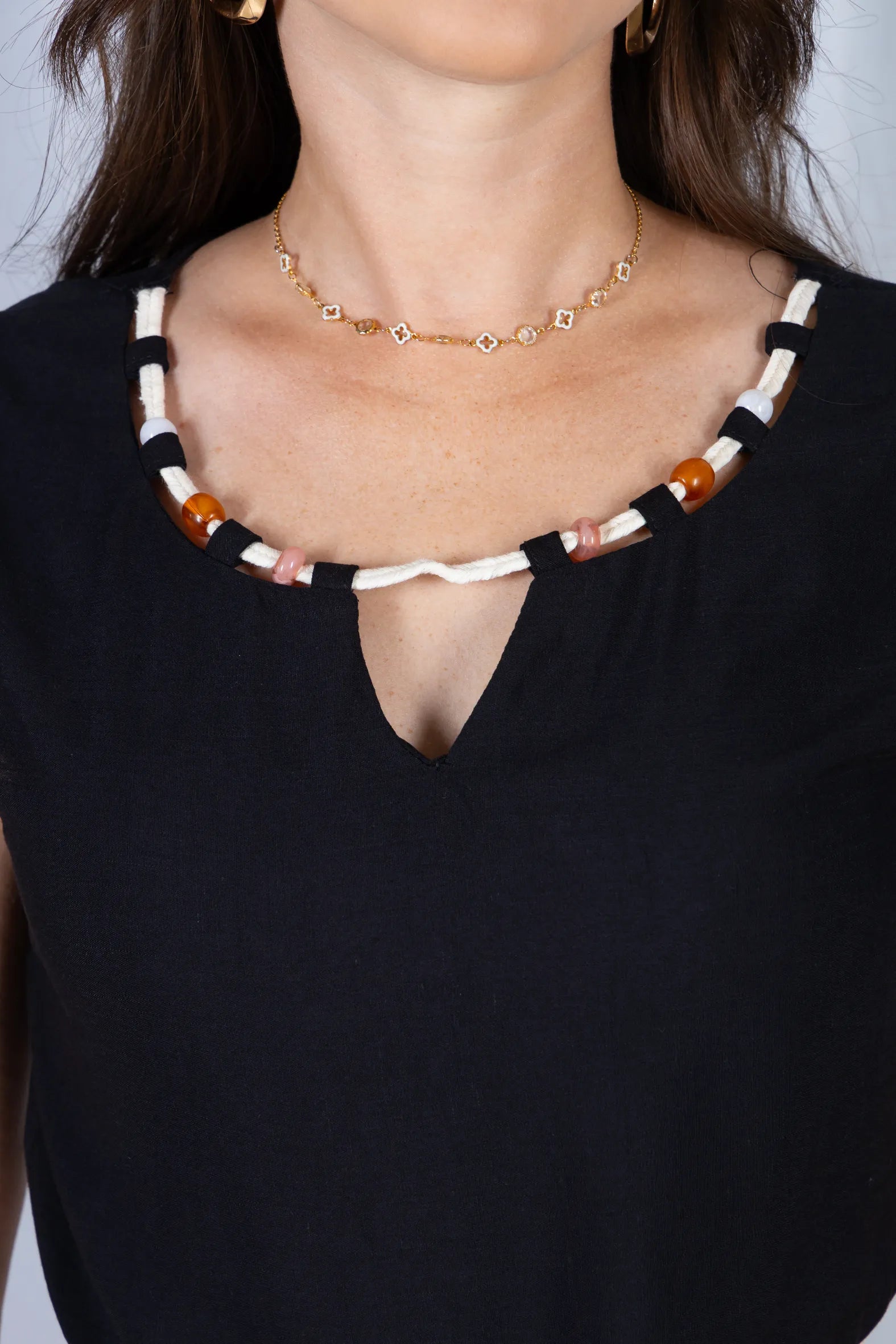 Blusa Regata Algodão Linho Detalhe Trançado com Pedraria Pietra Preta