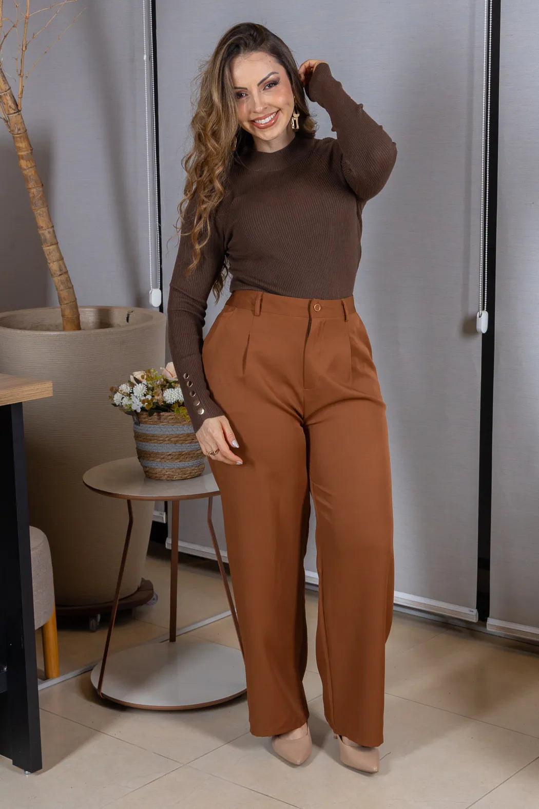 Tricot Manga Longa Meia Gola em Modal Canelado Isadora Marrom