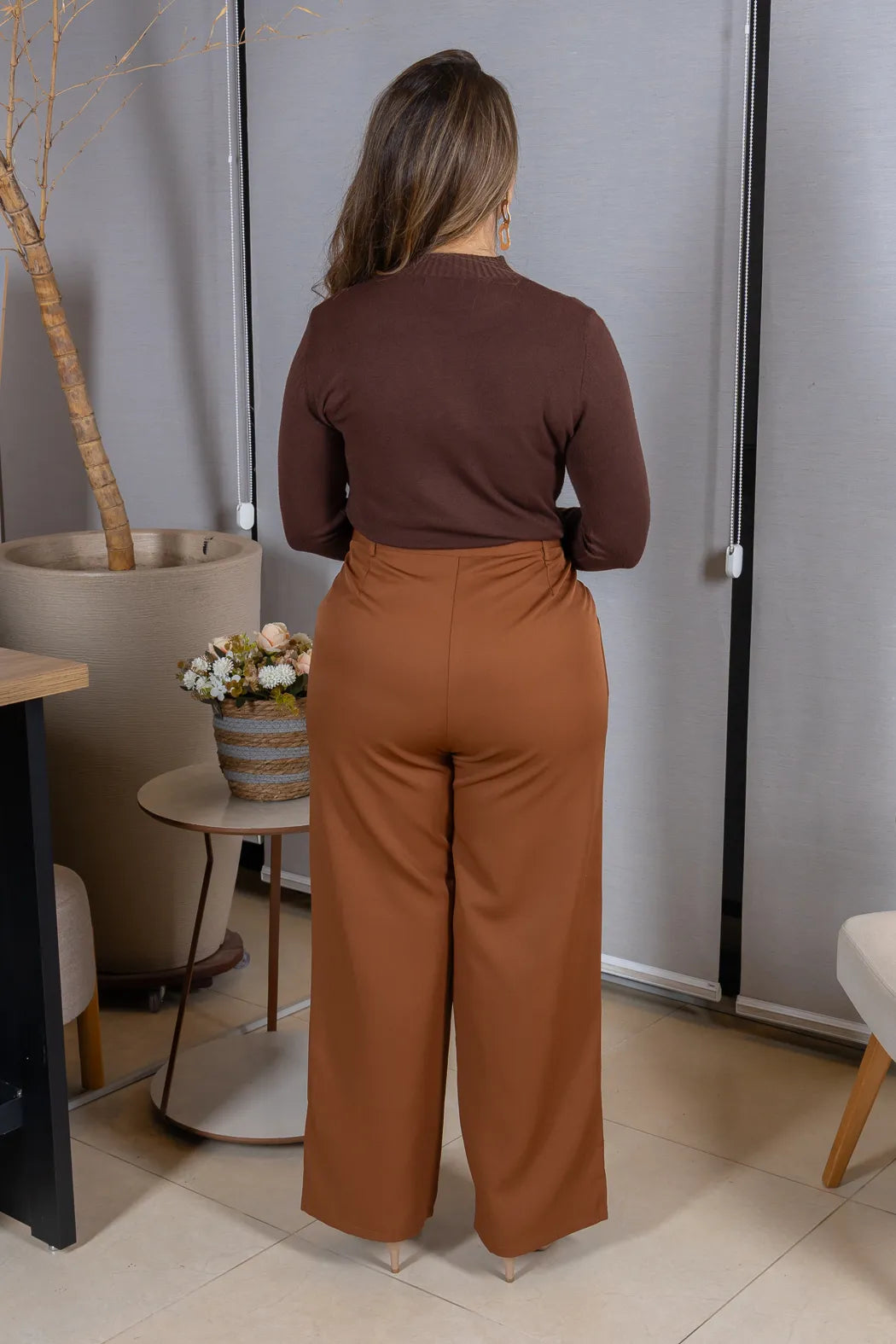 Tricot Manga Longa Meia Gola em Modal Gabriela Marrom Escuro