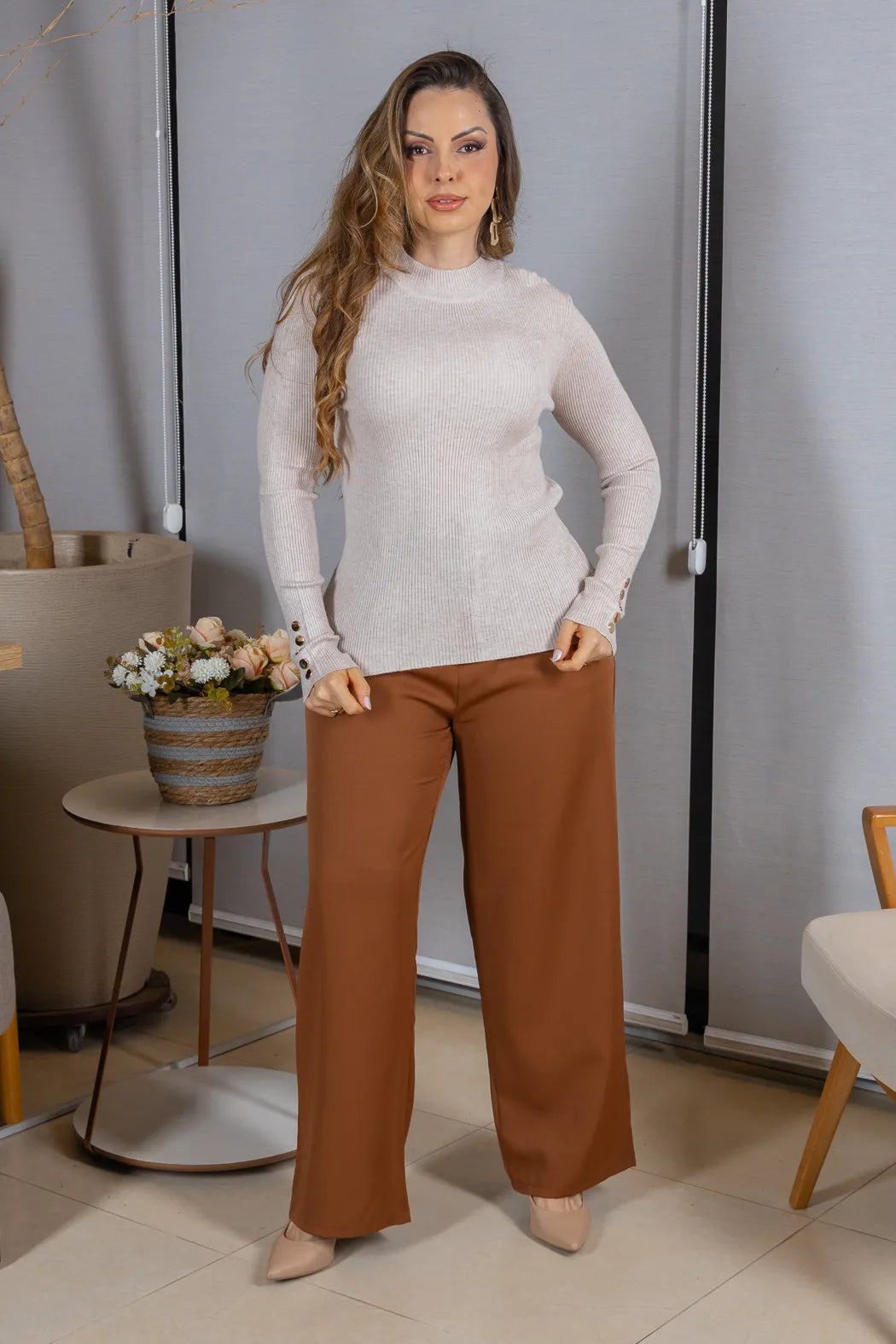 Tricot Manga Longa Meia Gola em Modal Canelado Isadora Caqui