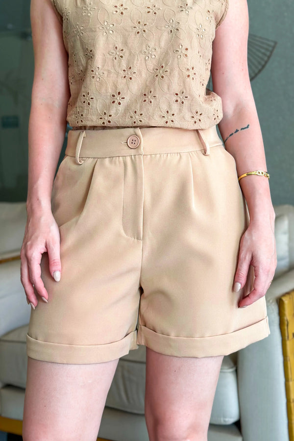 Short Detalhe Barra Monique Bege